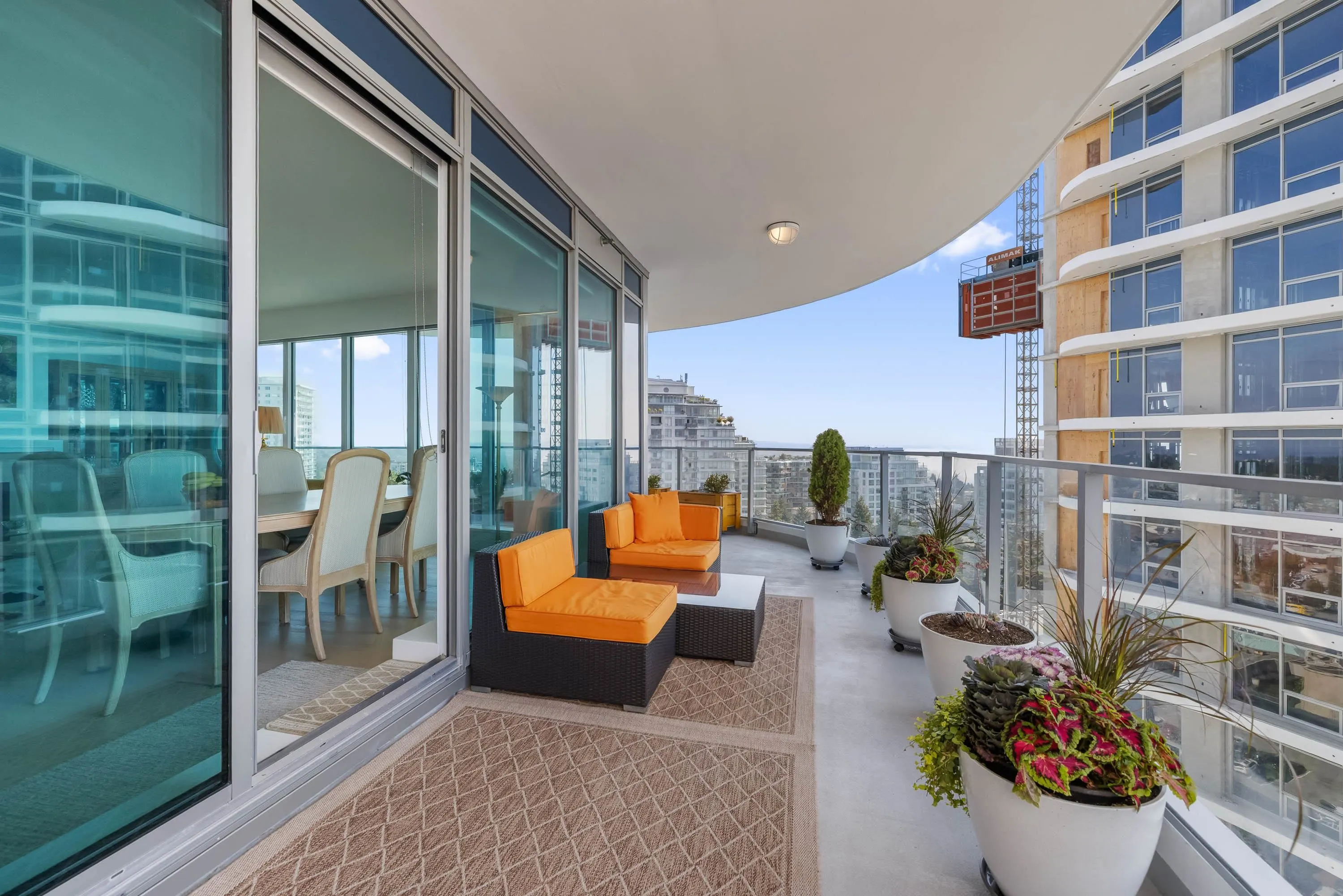 1804 1501 Foster Street