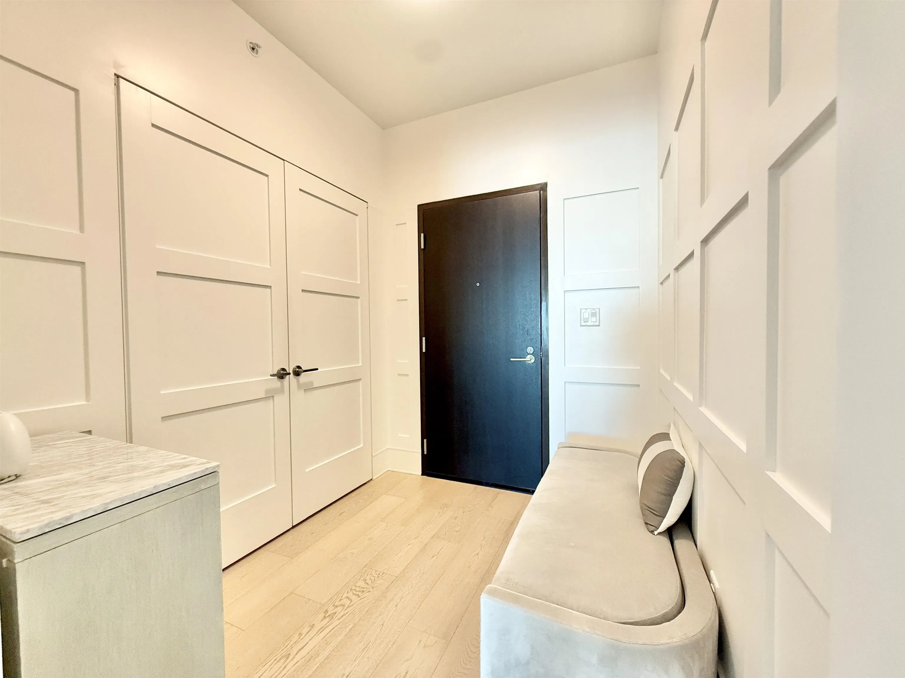 1804 1501 Foster Street