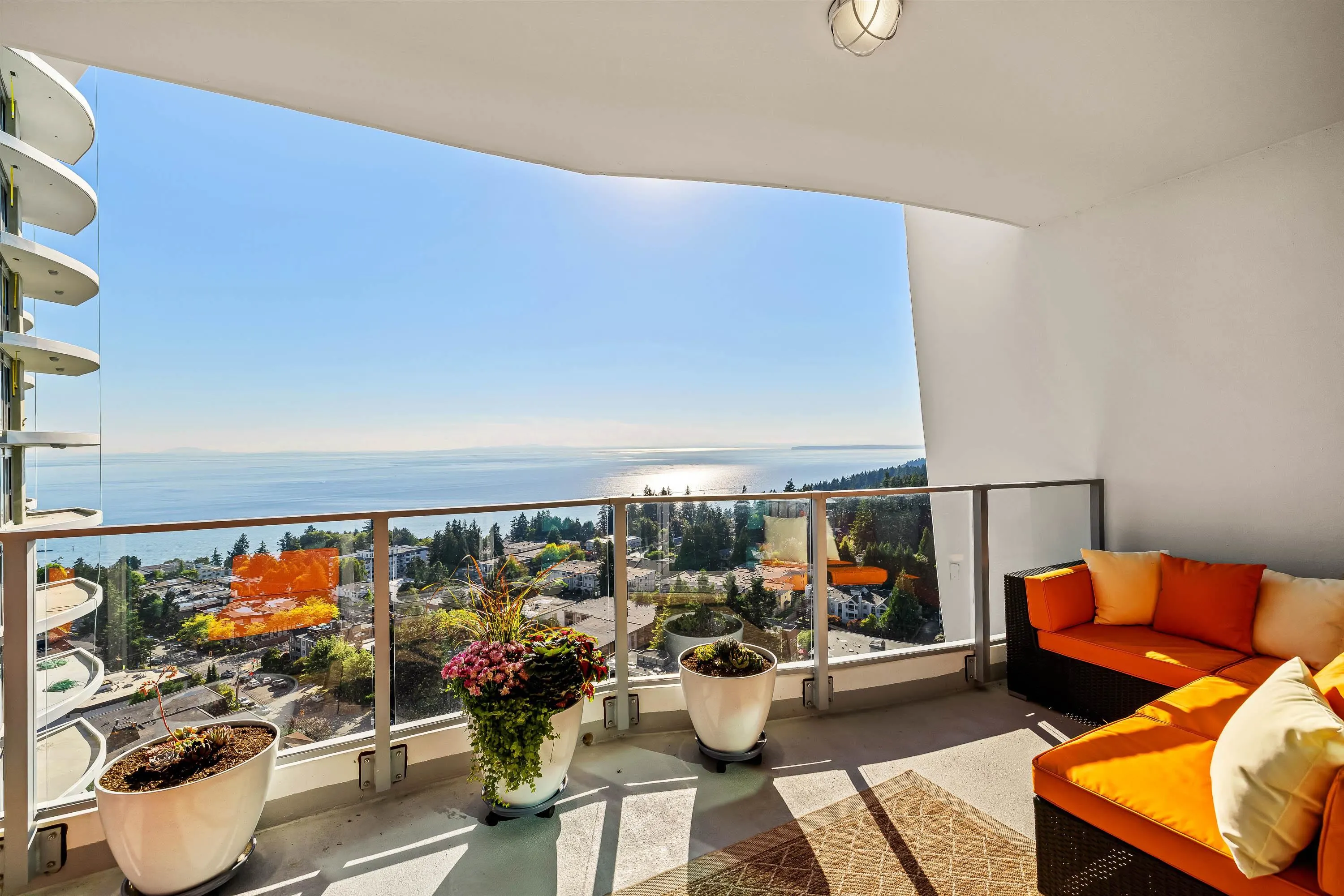 1804 1501 Foster Street