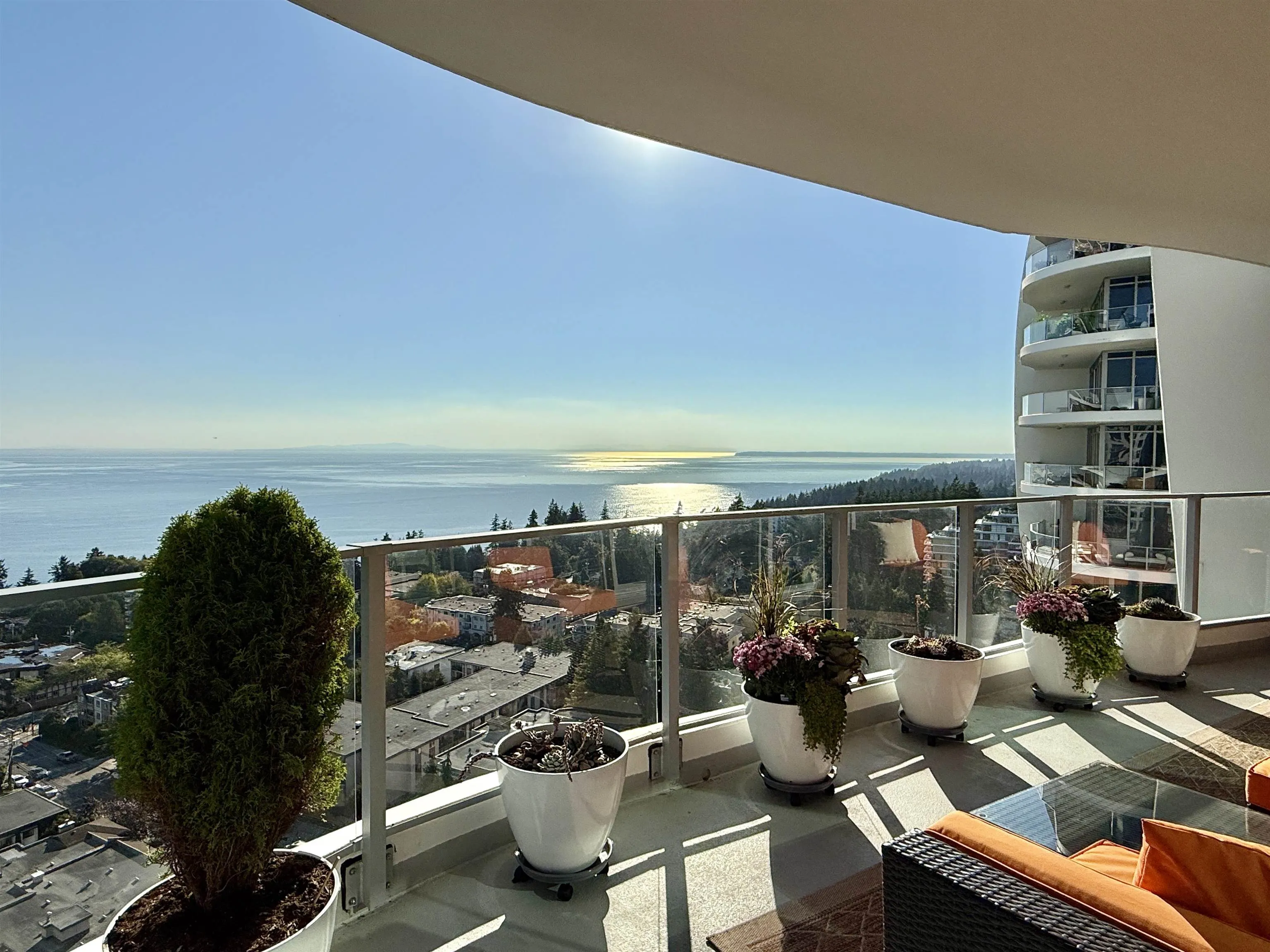 1804 1501 Foster Street