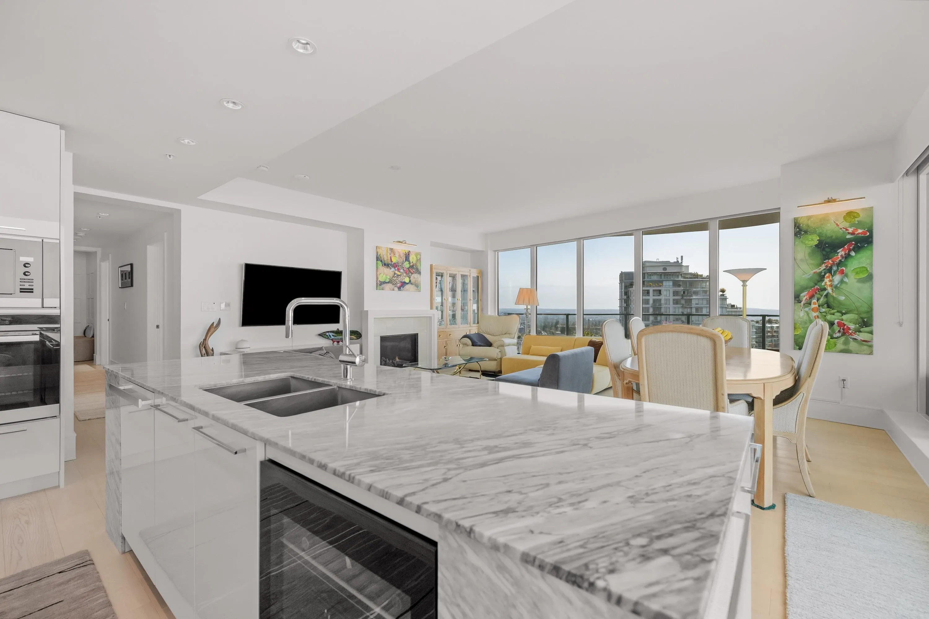 1804 1501 Foster Street