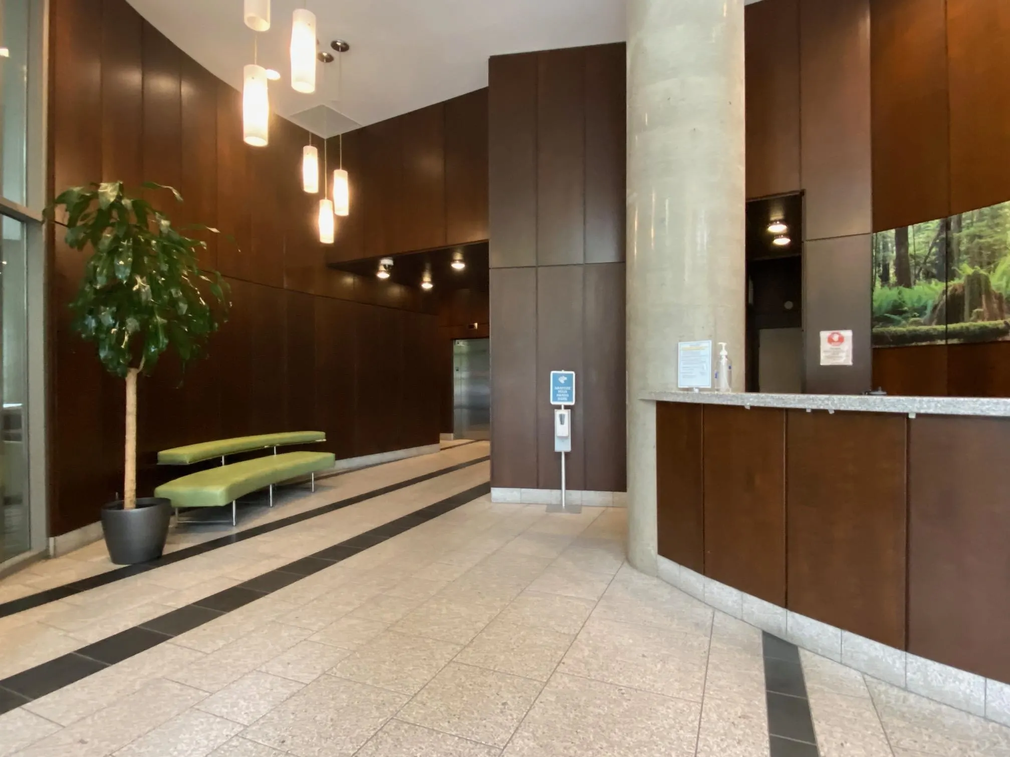 204 1050 Smithe Street