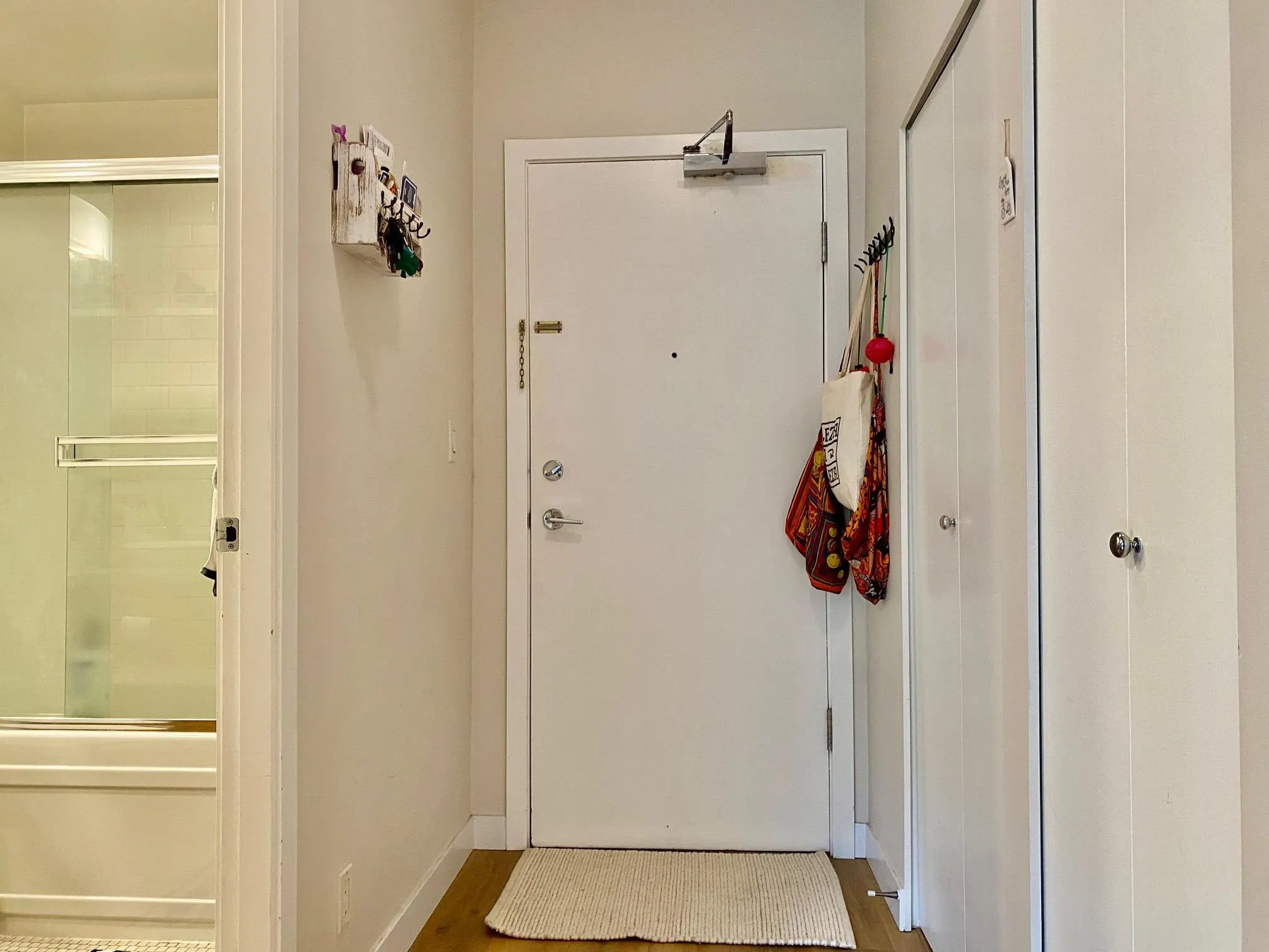 204 1050 Smithe Street