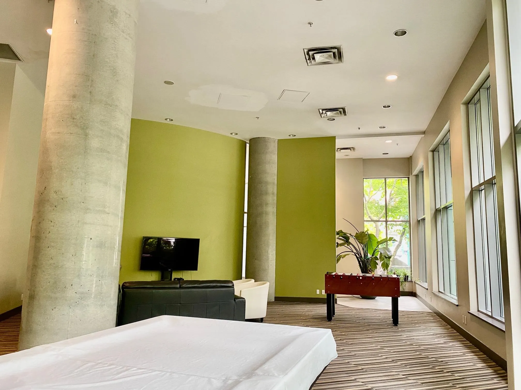 204 1050 Smithe Street