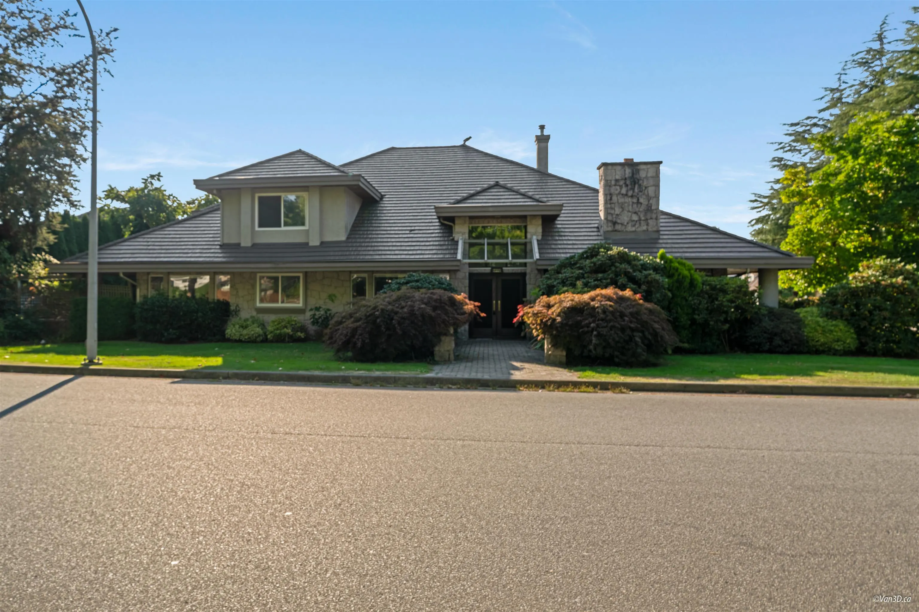 7215 Frobisher Drive