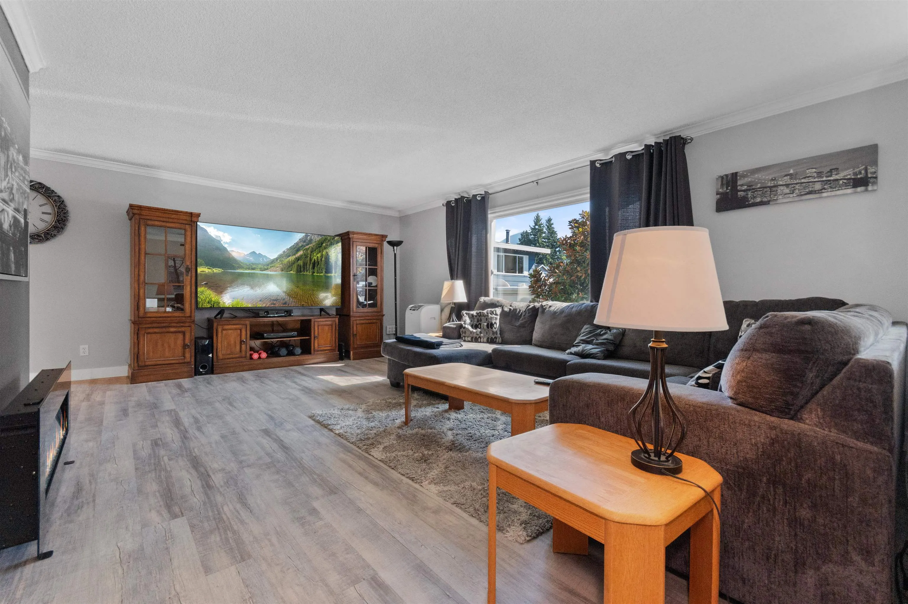 6110 Glenmore Drive