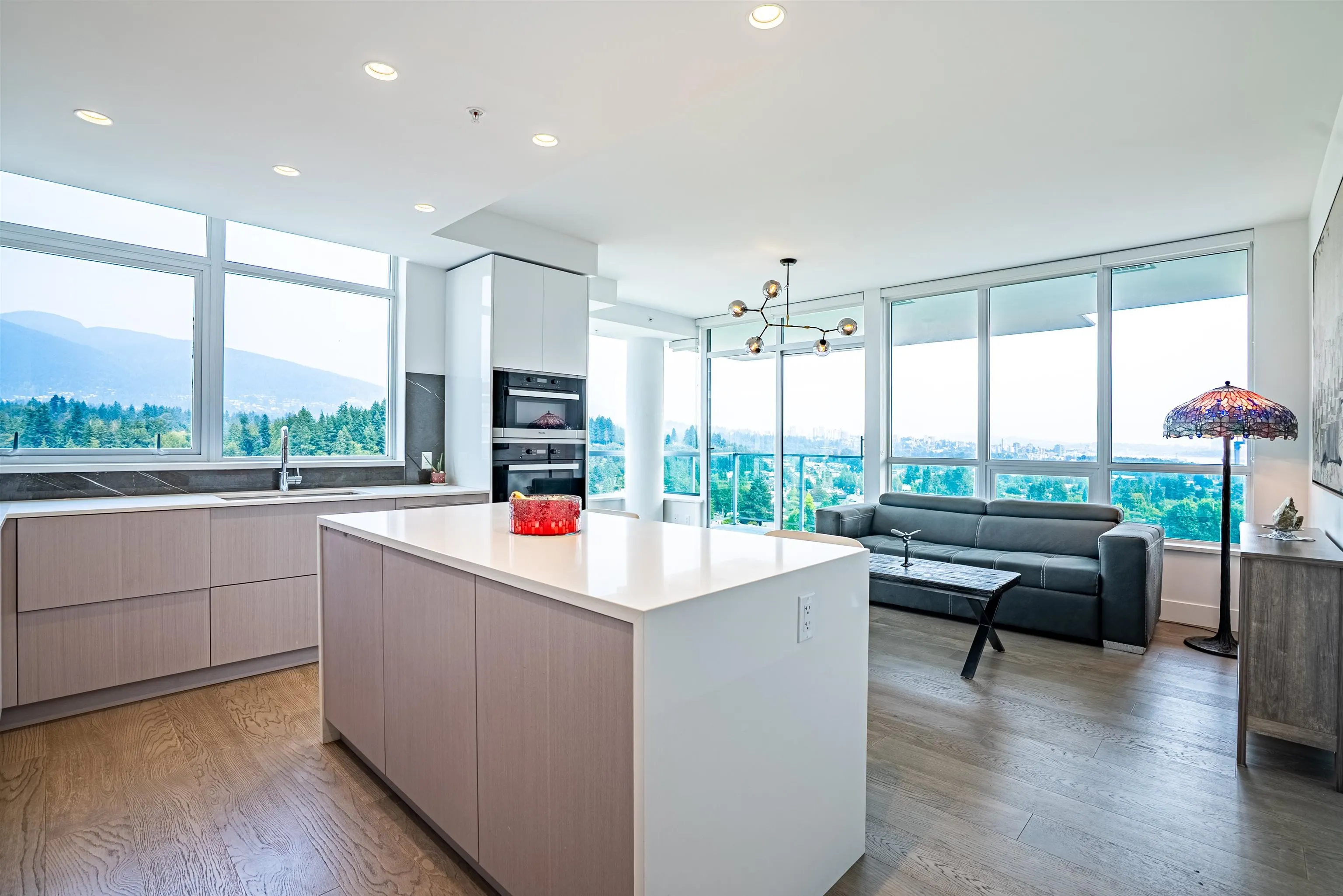 1601 1632 Lions Gate Lane
