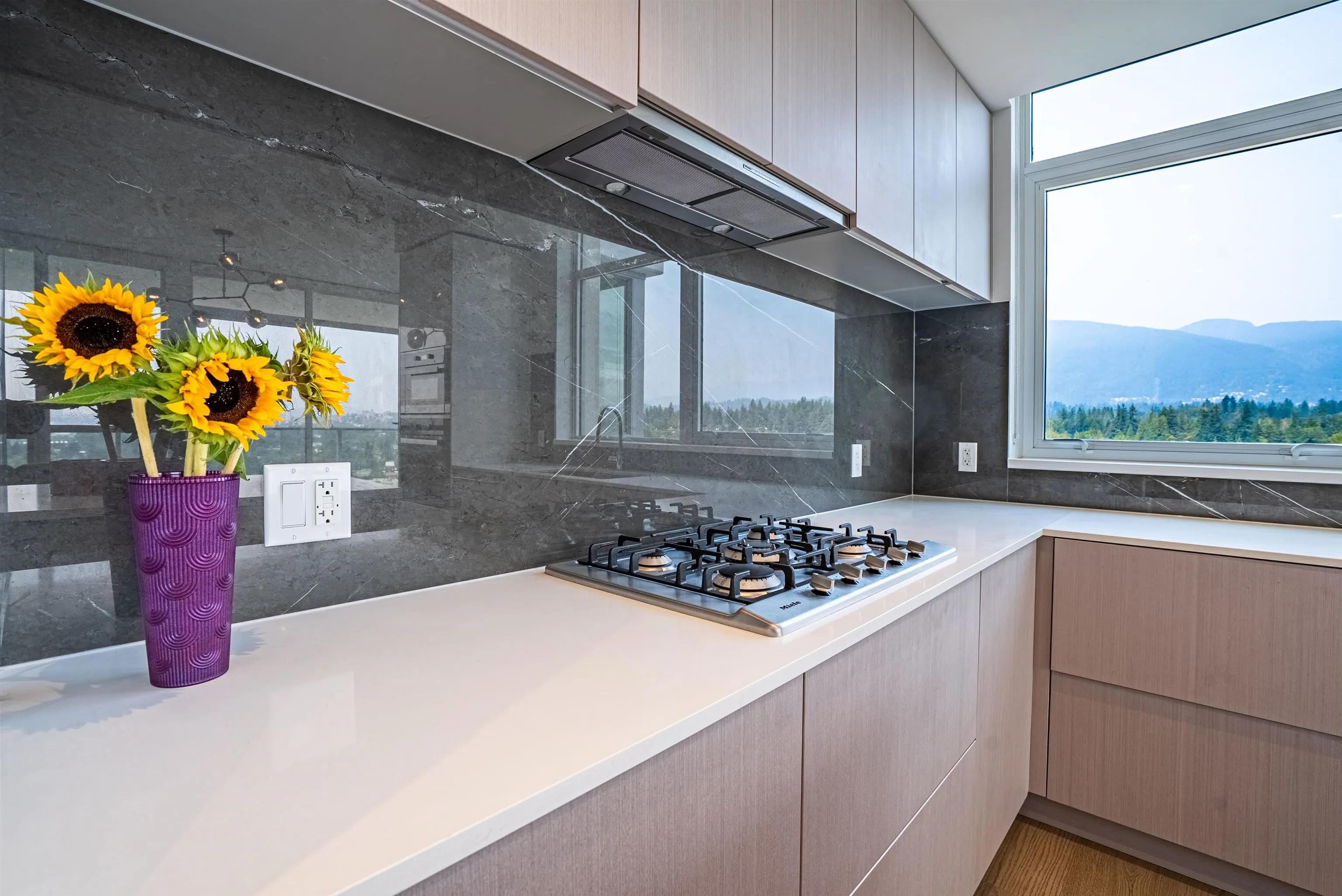 1601 1632 Lions Gate Lane