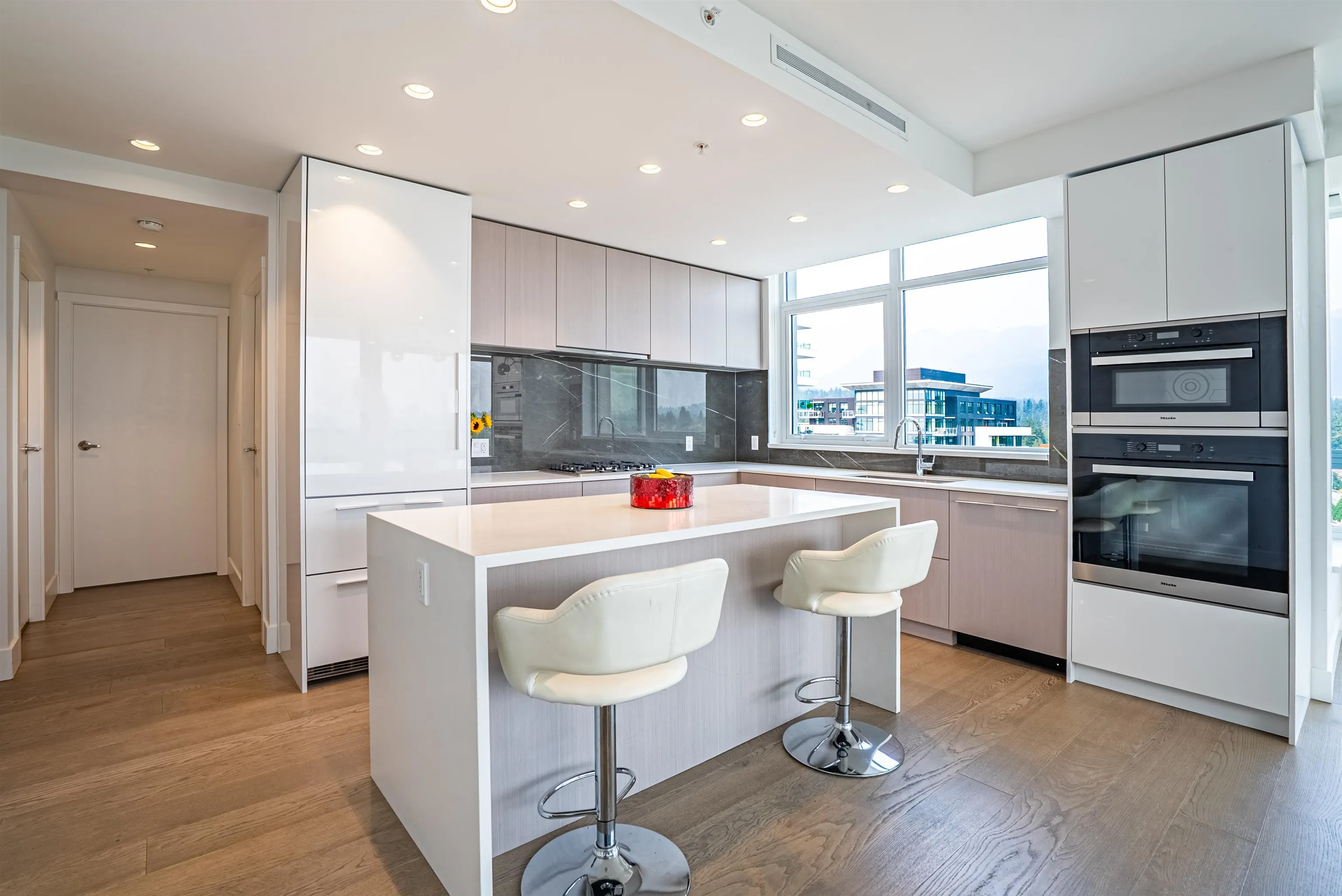1601 1632 Lions Gate Lane