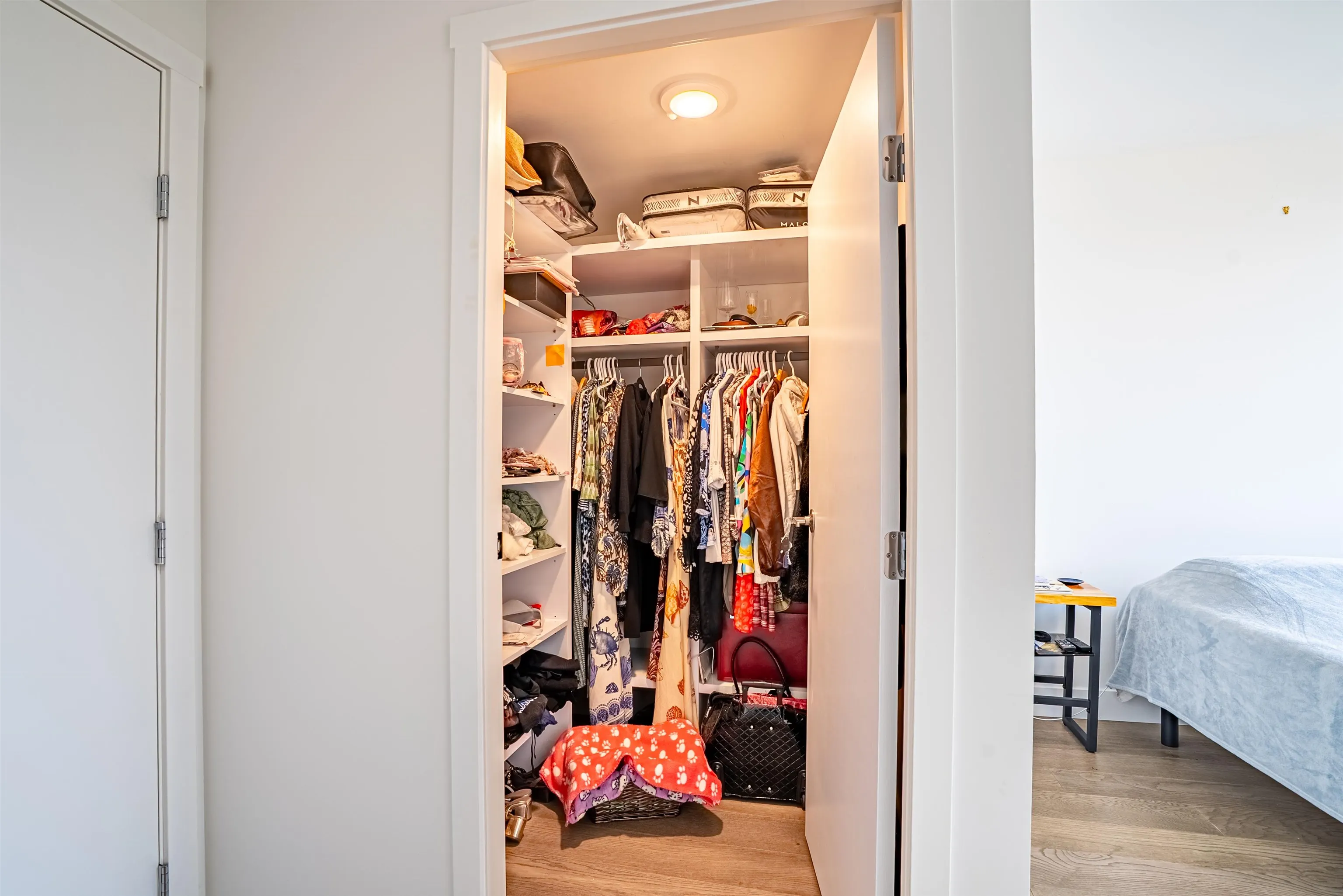 1601 1632 Lions Gate Lane
