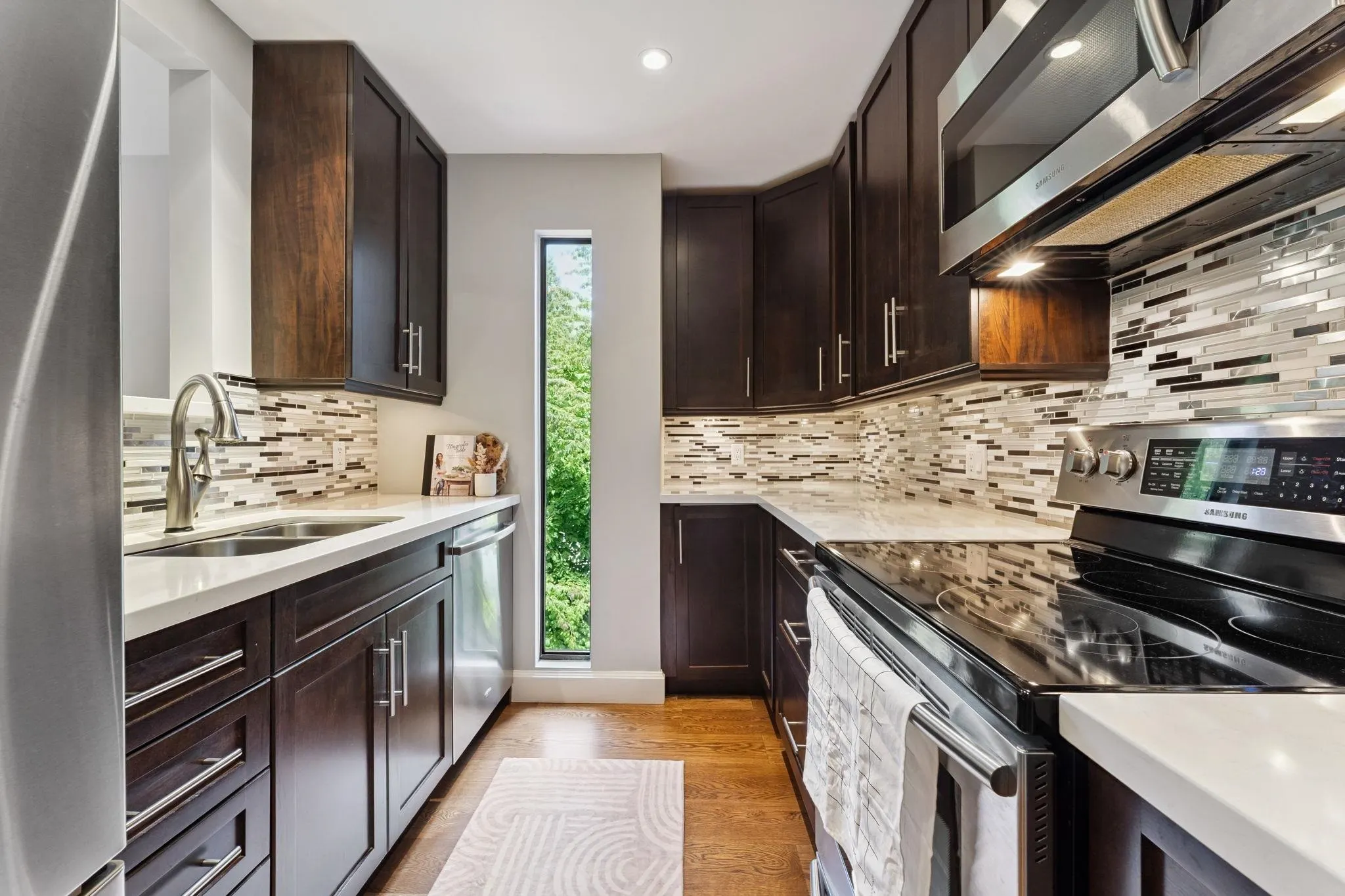 3349 Mountain Highway