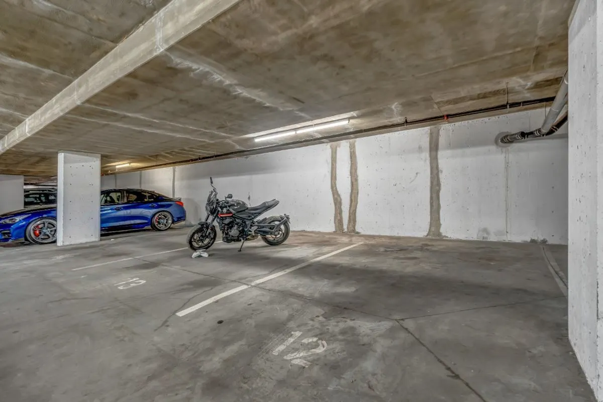 211 12083 92a Avenue