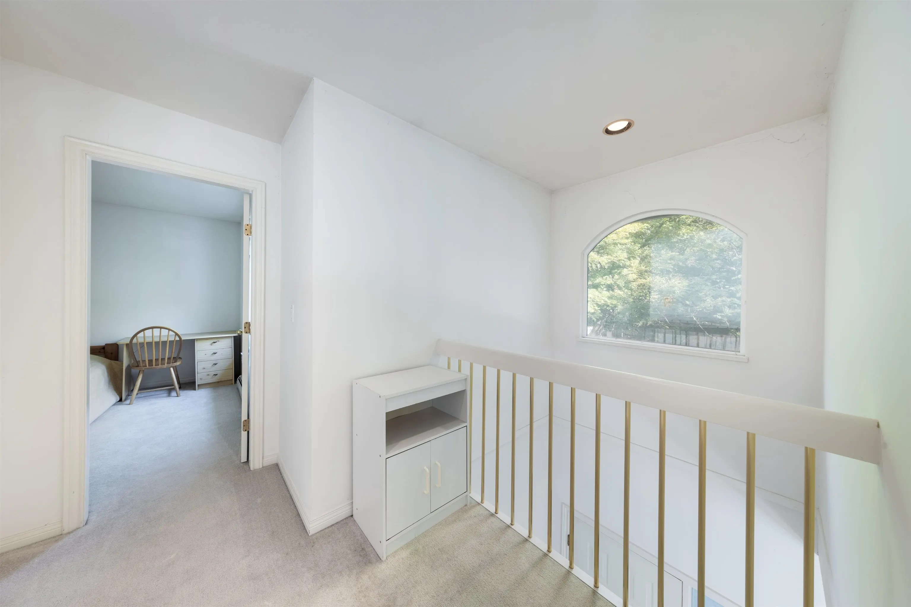 7 7651 Moffatt Road