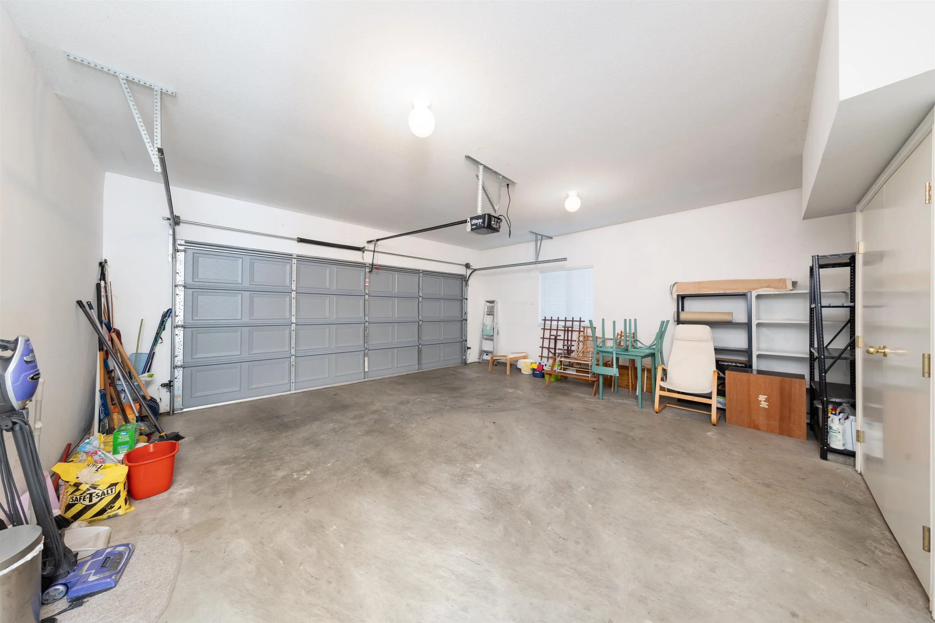 7 7651 Moffatt Road