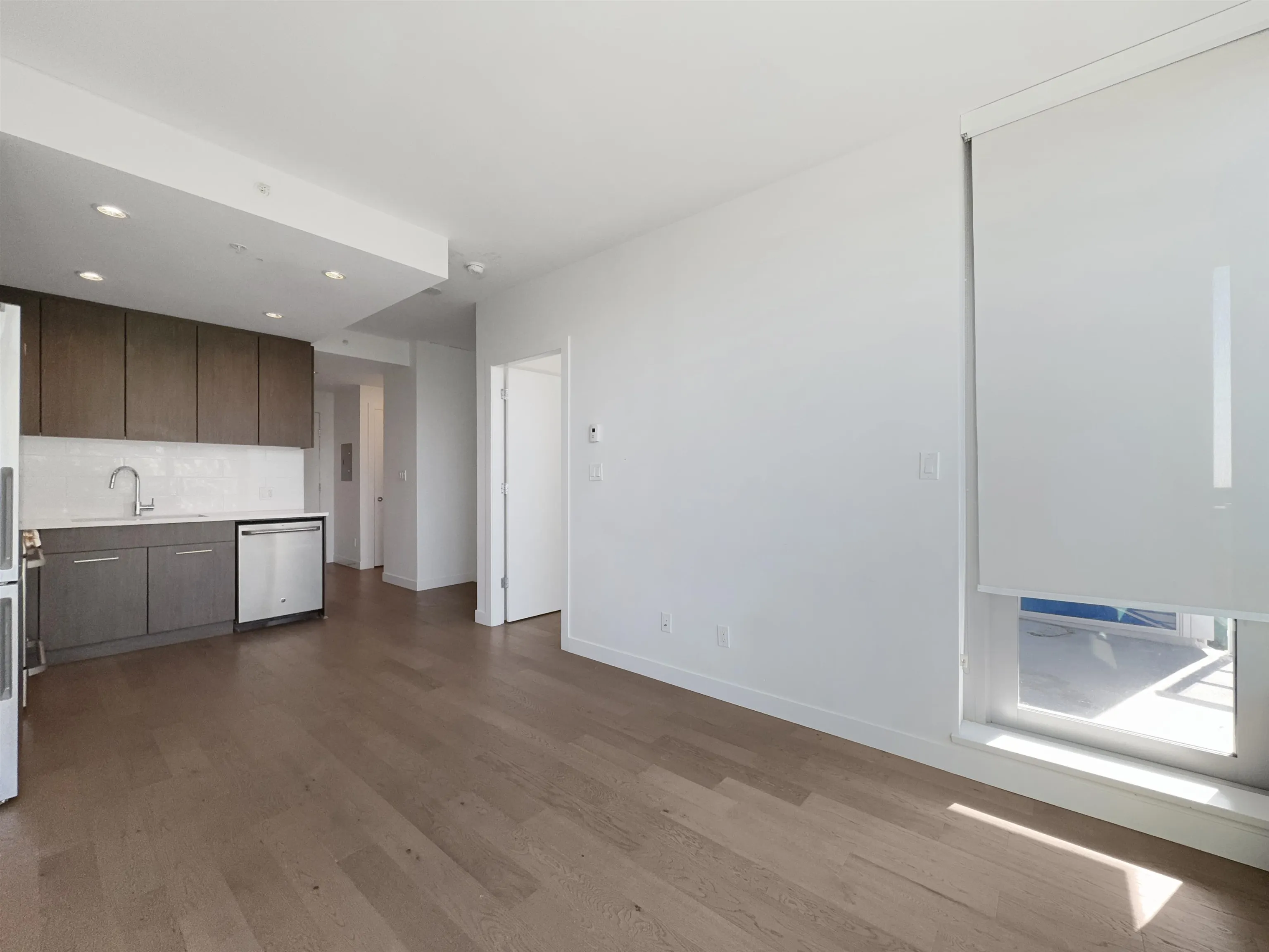 9xx 9060 University Crescent