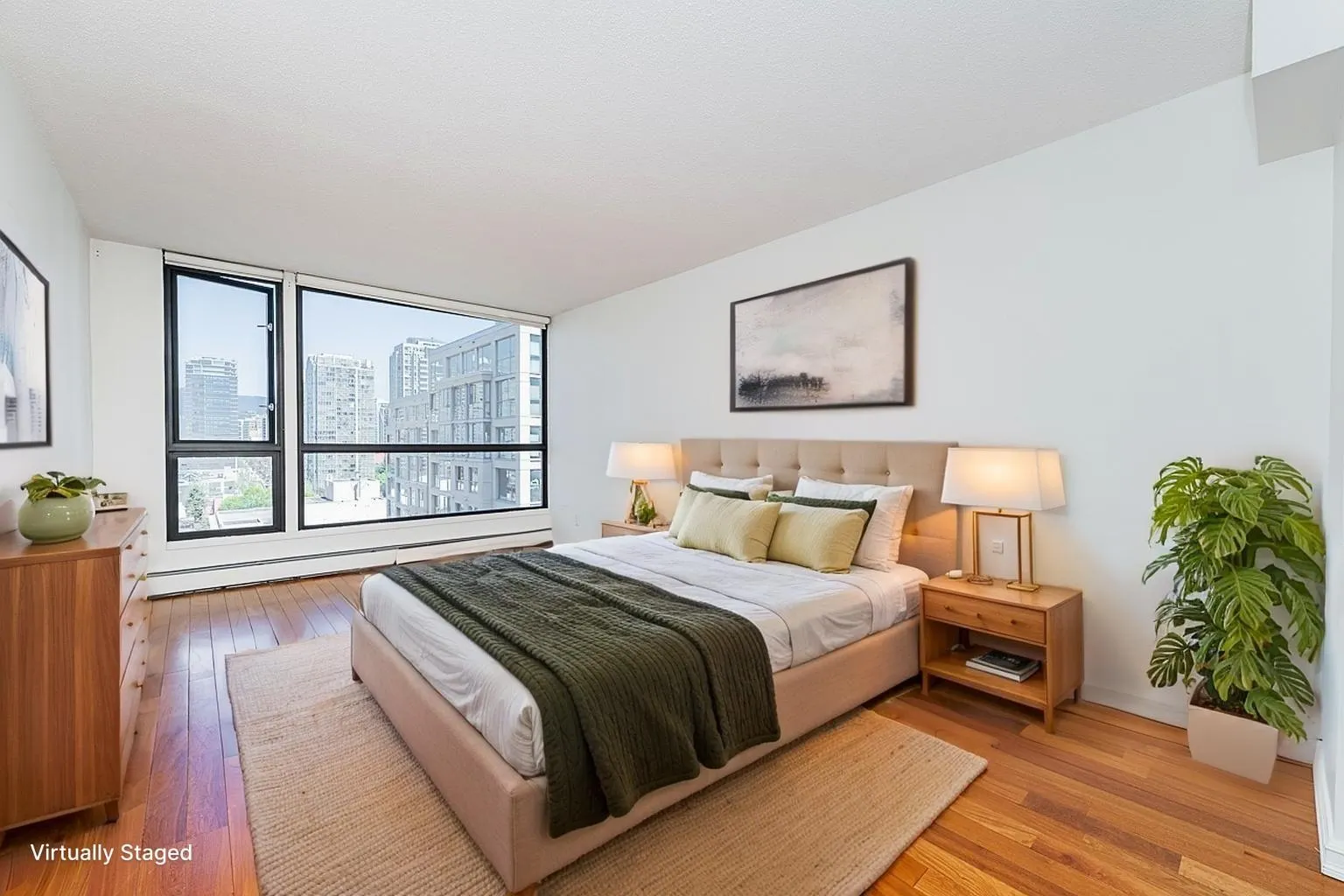 1304 283 Davie Street