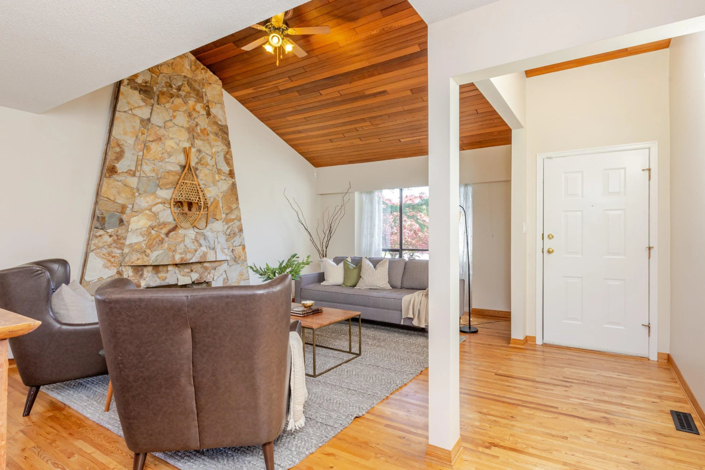 10758 Fraserglen Drive