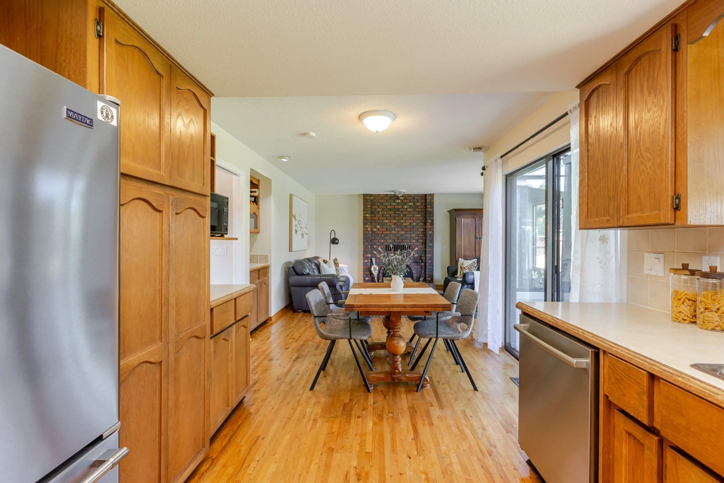 10758 Fraserglen Drive