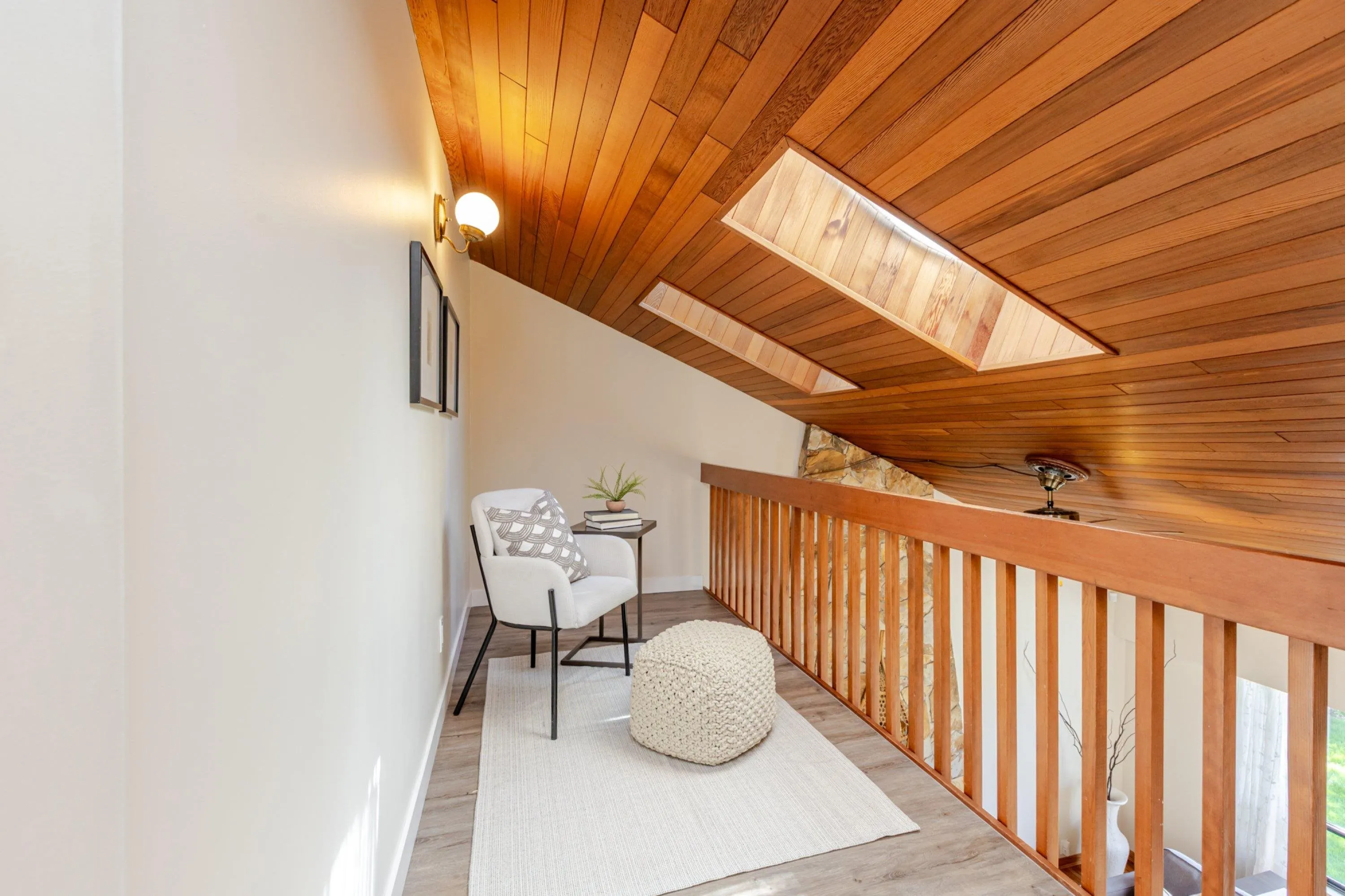 10758 Fraserglen Drive