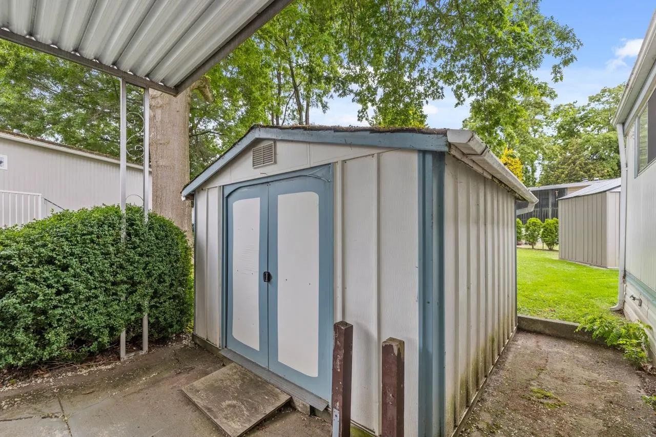 176 1840 160 Street