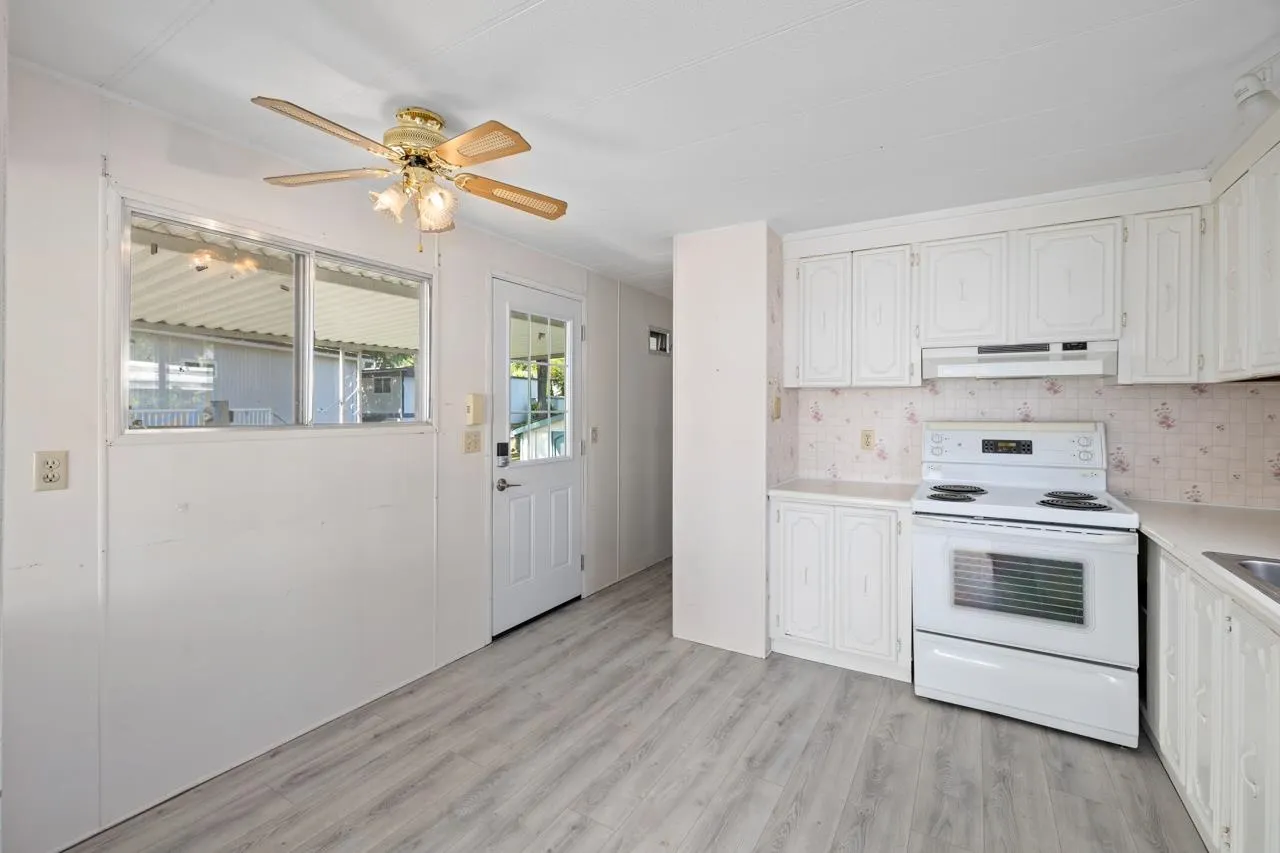 176 1840 160 Street