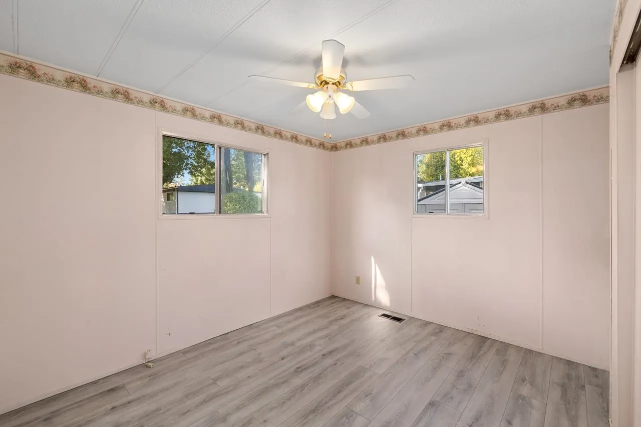 176 1840 160 Street