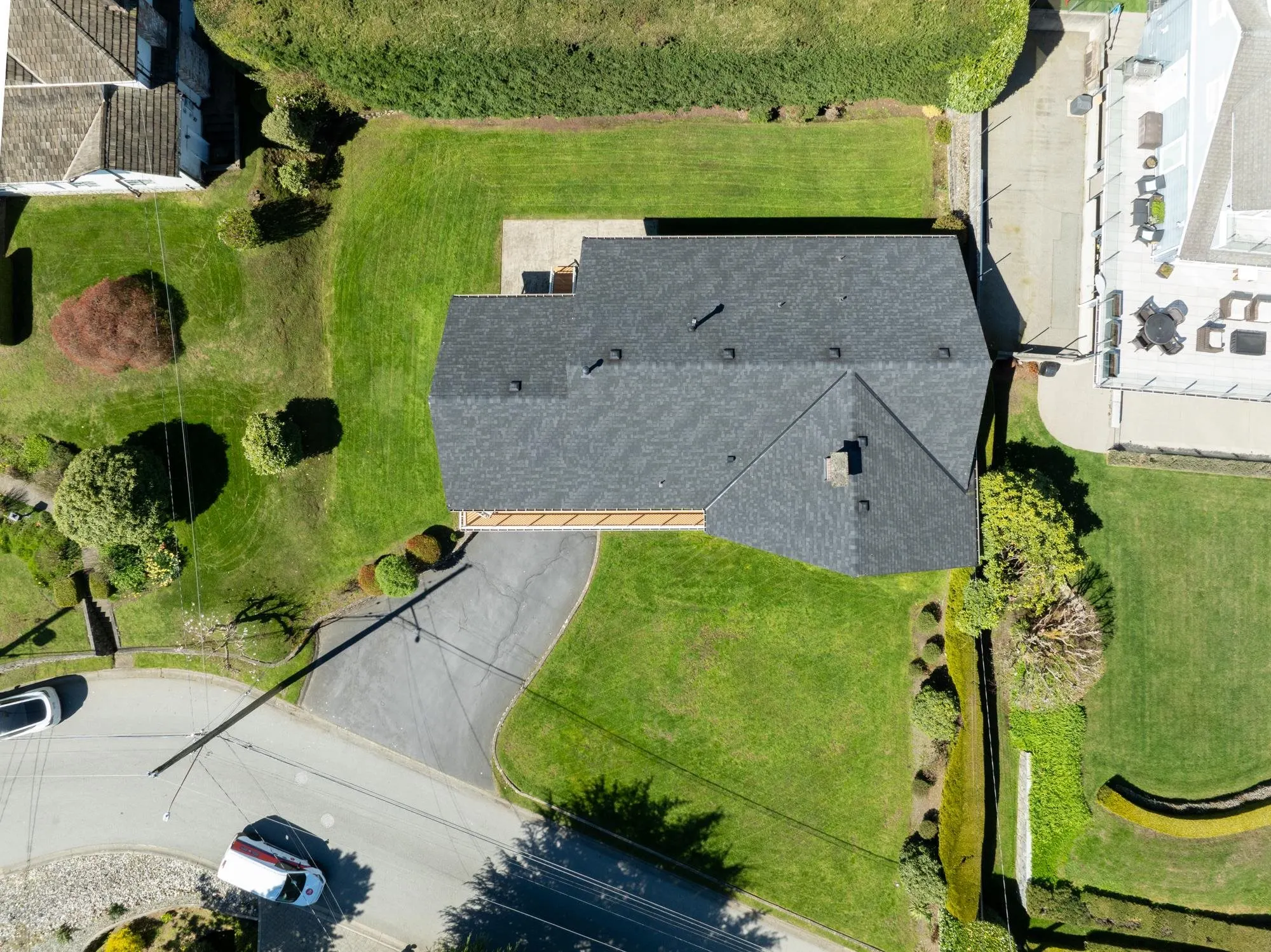 587 Beachview Drive