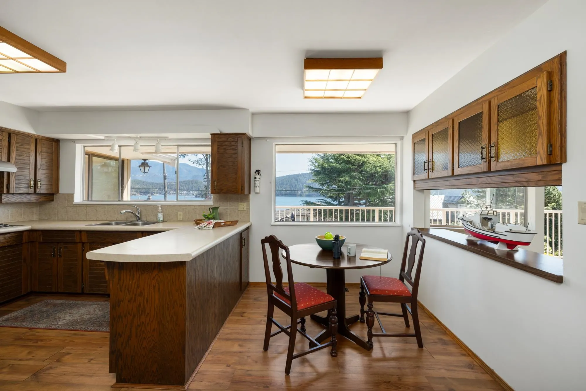 587 Beachview Drive