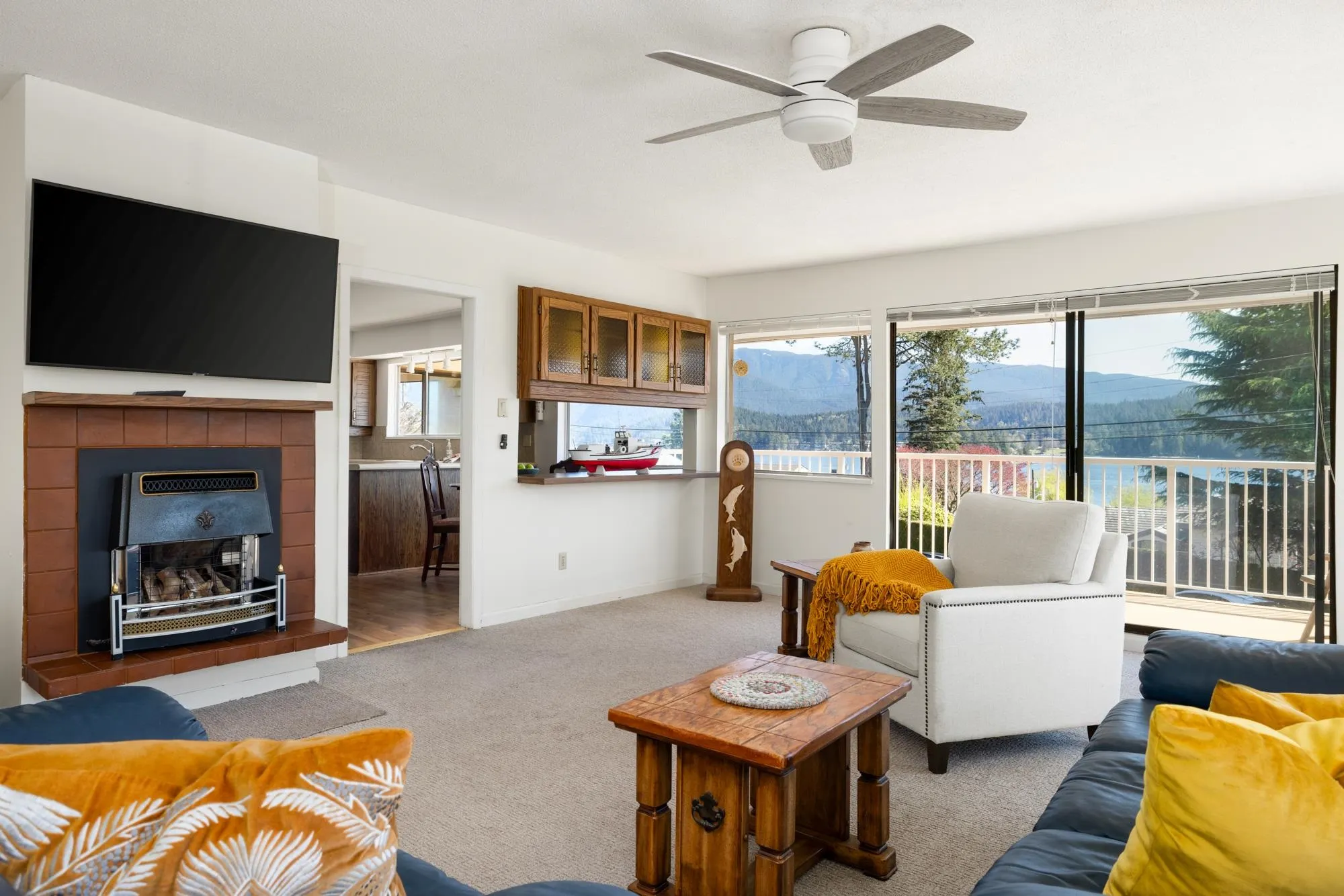 587 Beachview Drive