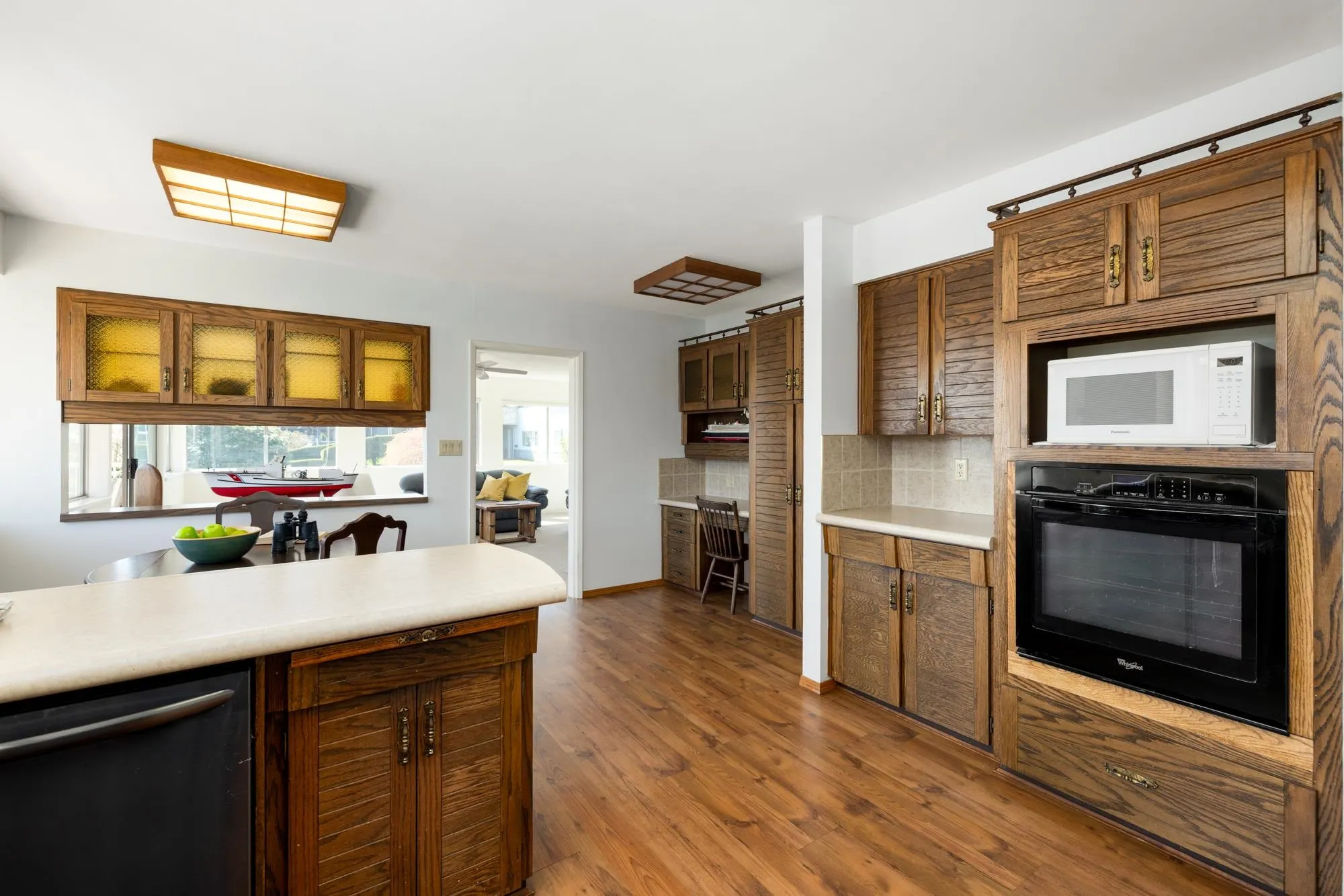 587 Beachview Drive