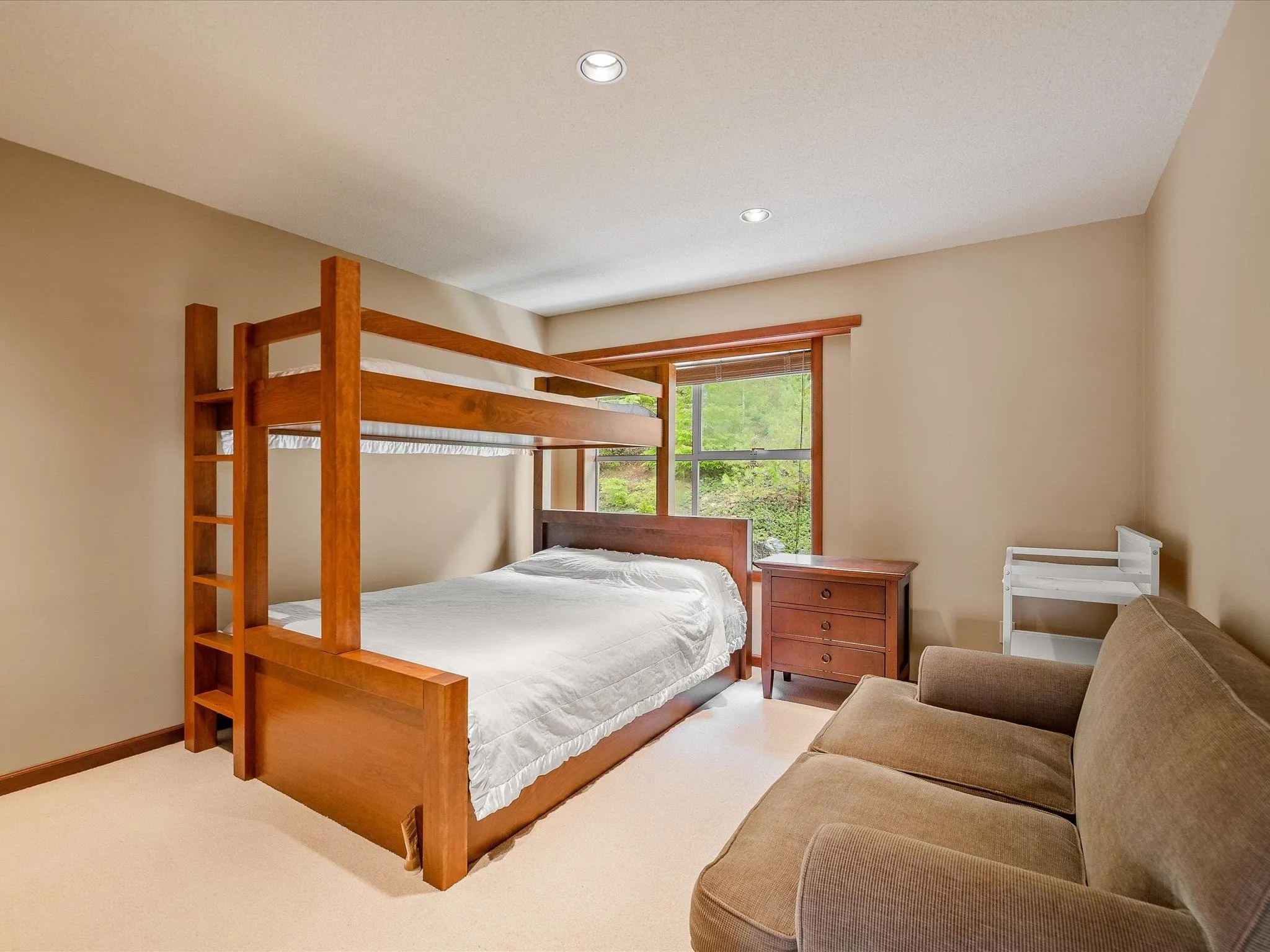 21 4501 Blackcomb Way