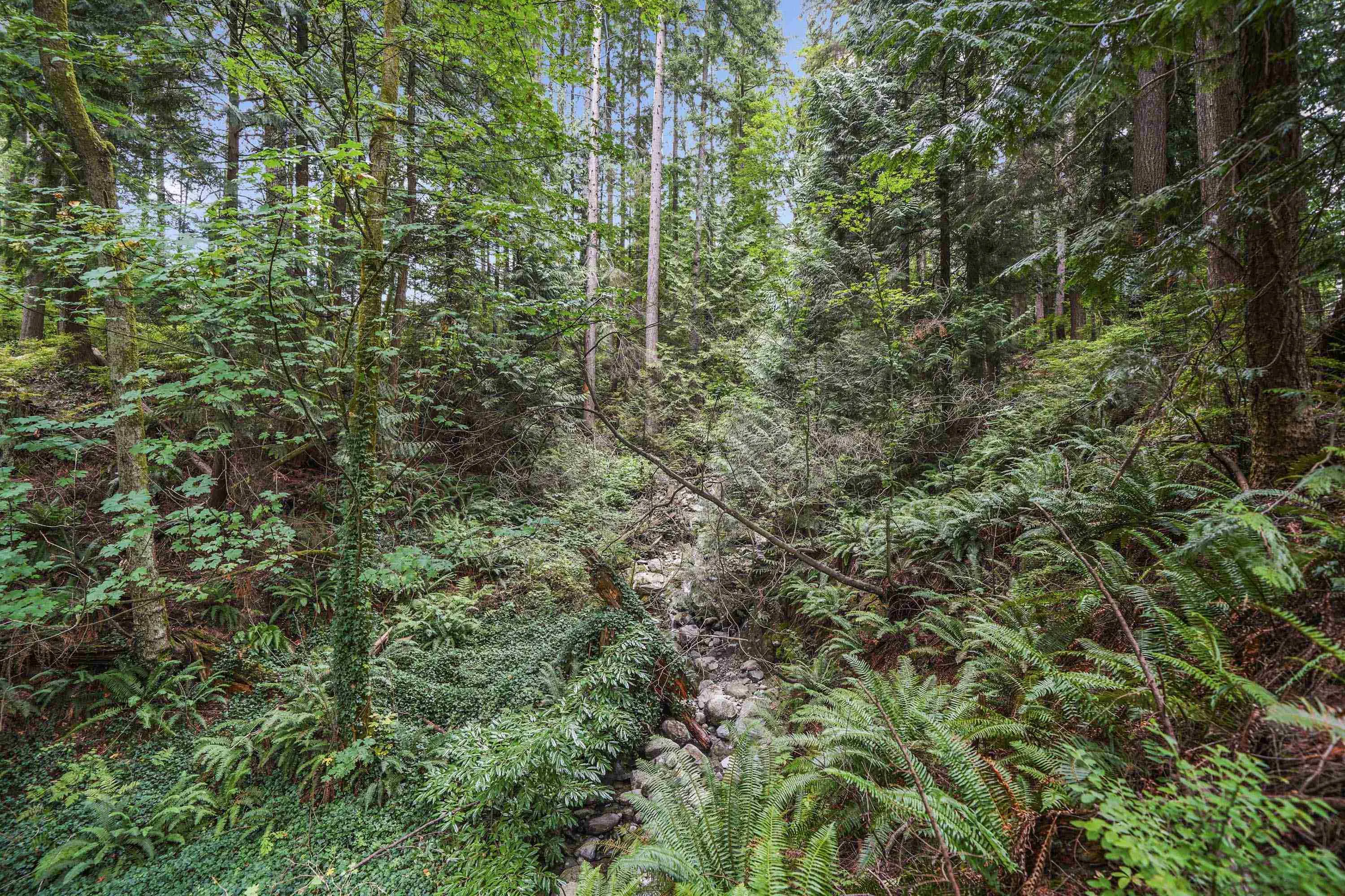 135 101 Parkside Drive