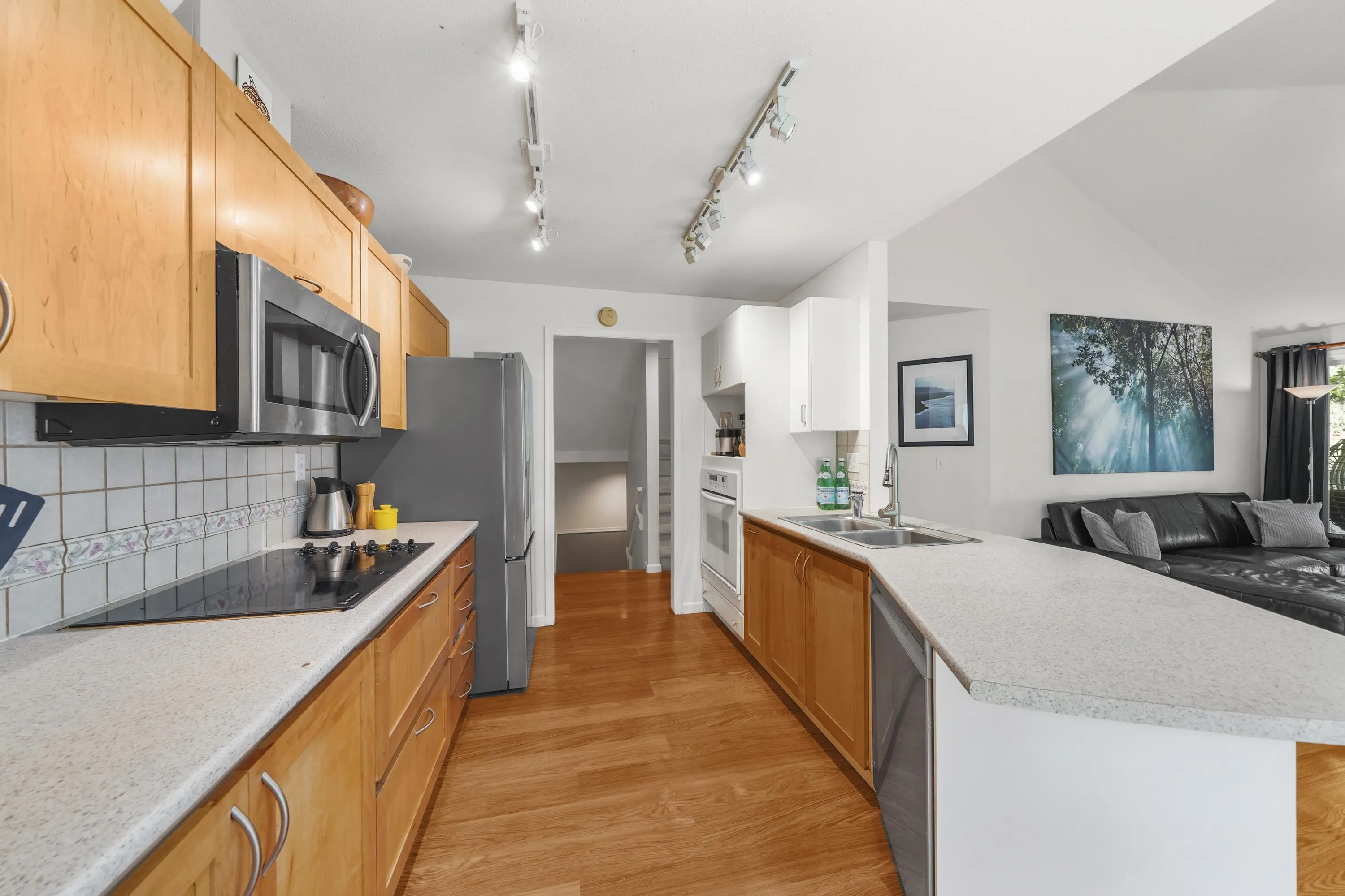 135 101 Parkside Drive