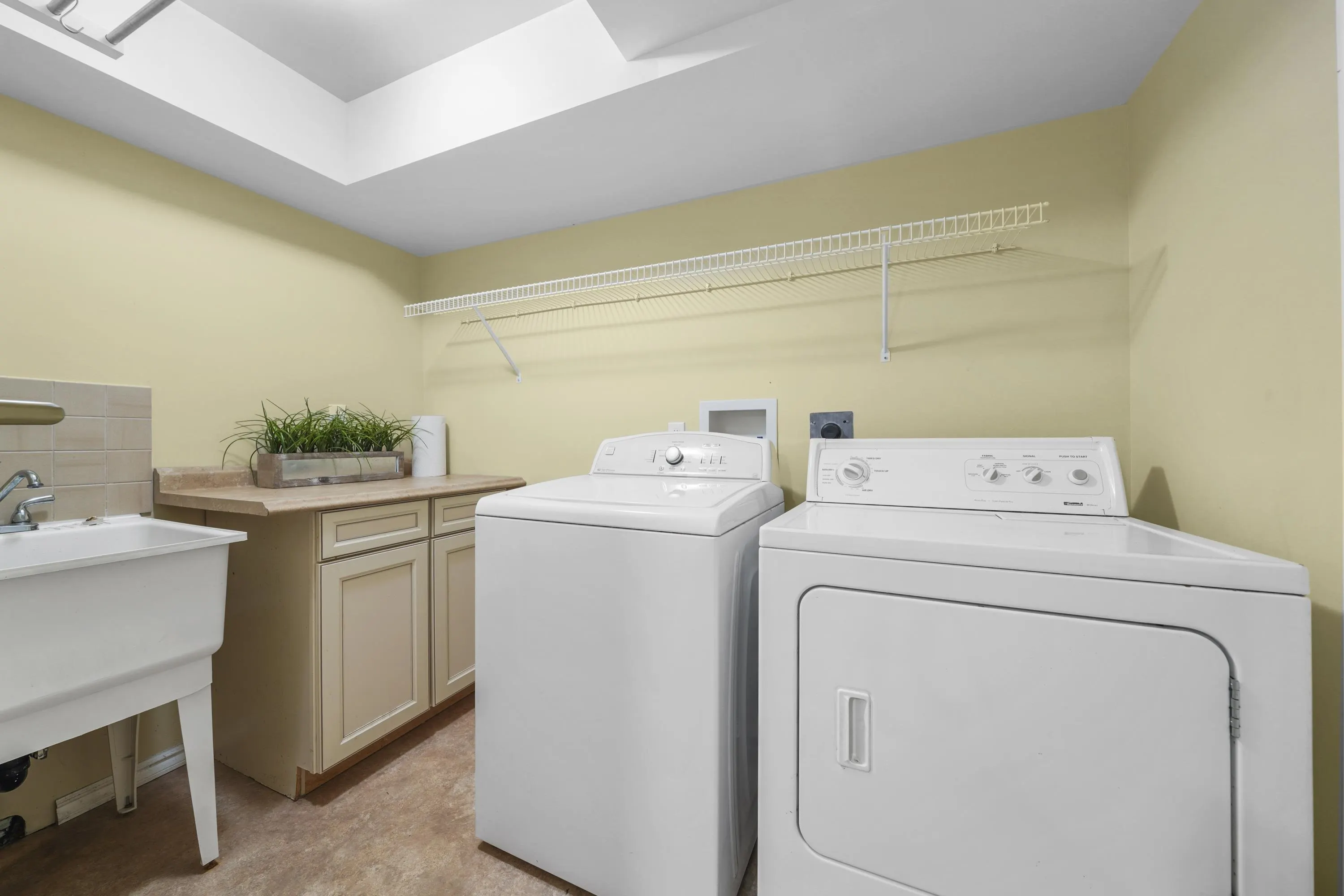 135 101 Parkside Drive