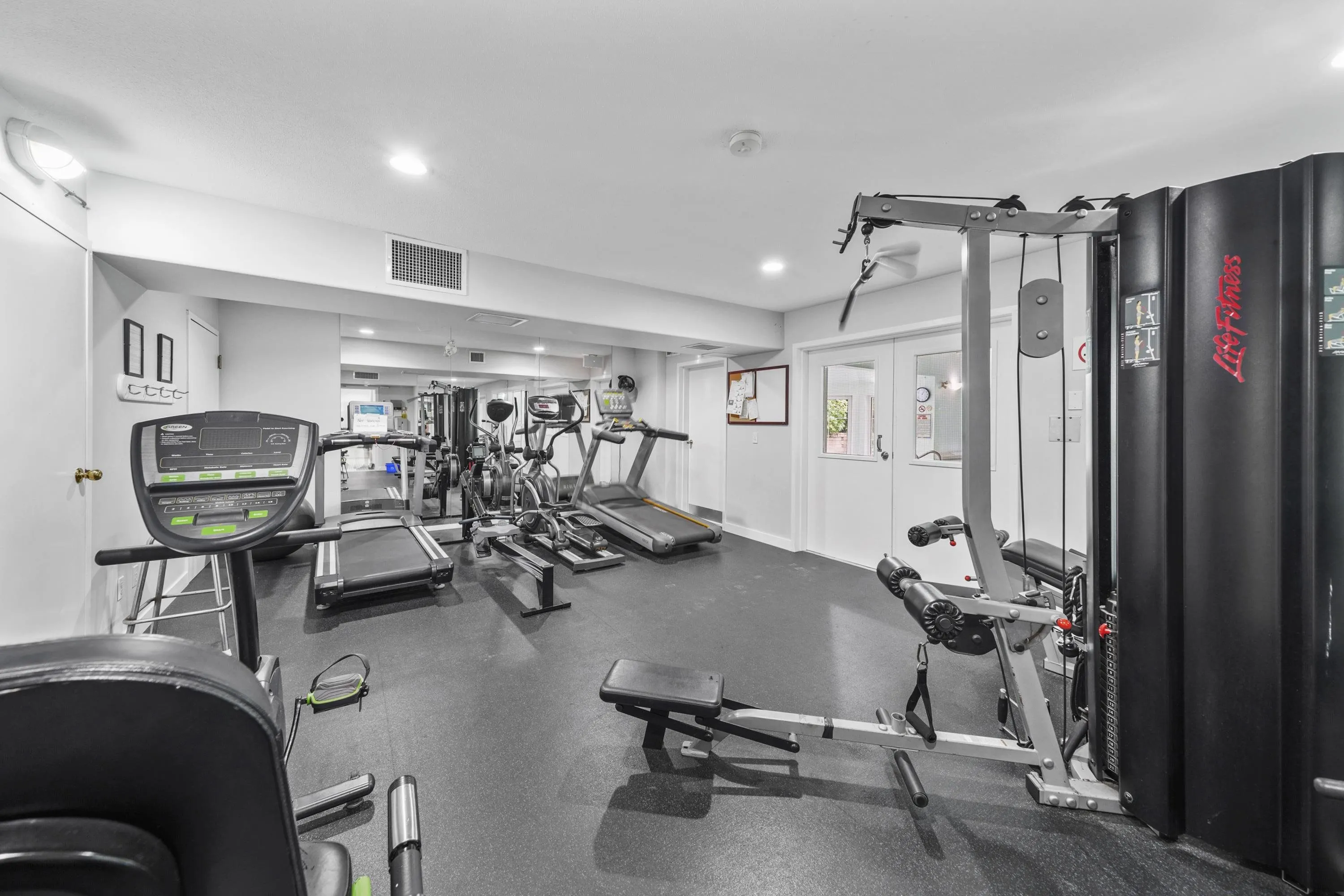 135 101 Parkside Drive