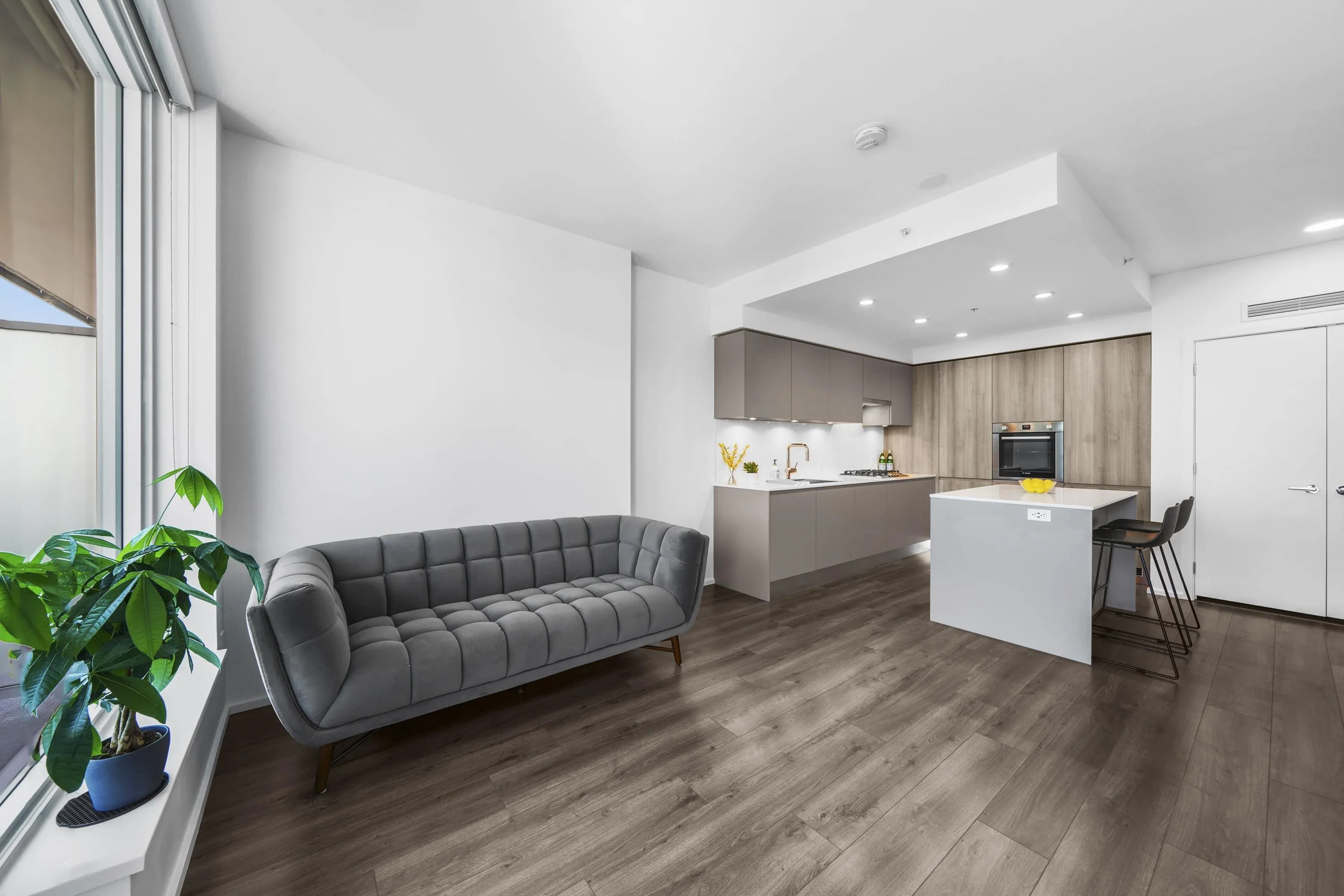 4104 3833 Evergreen Place