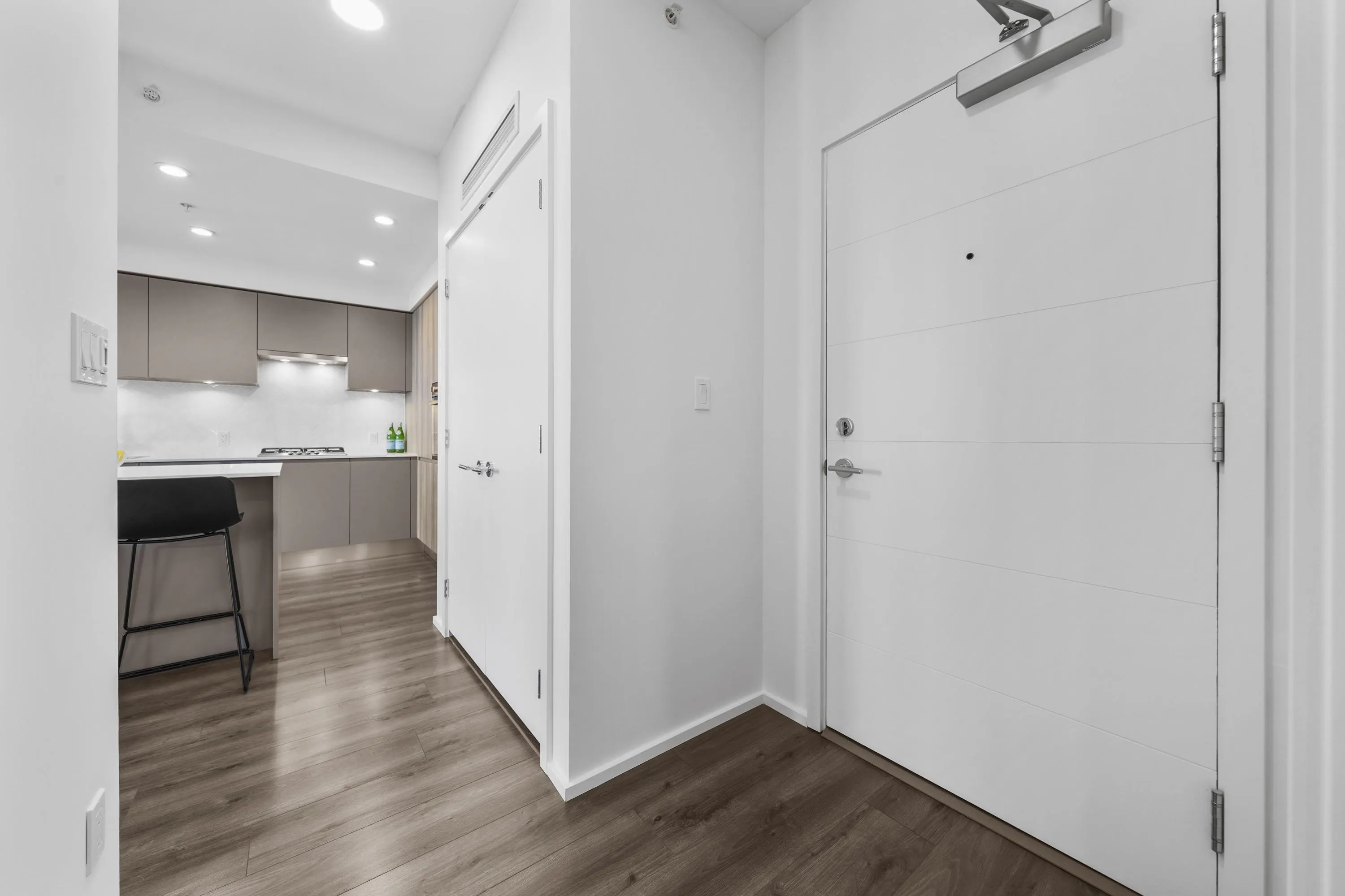 4104 3833 Evergreen Place