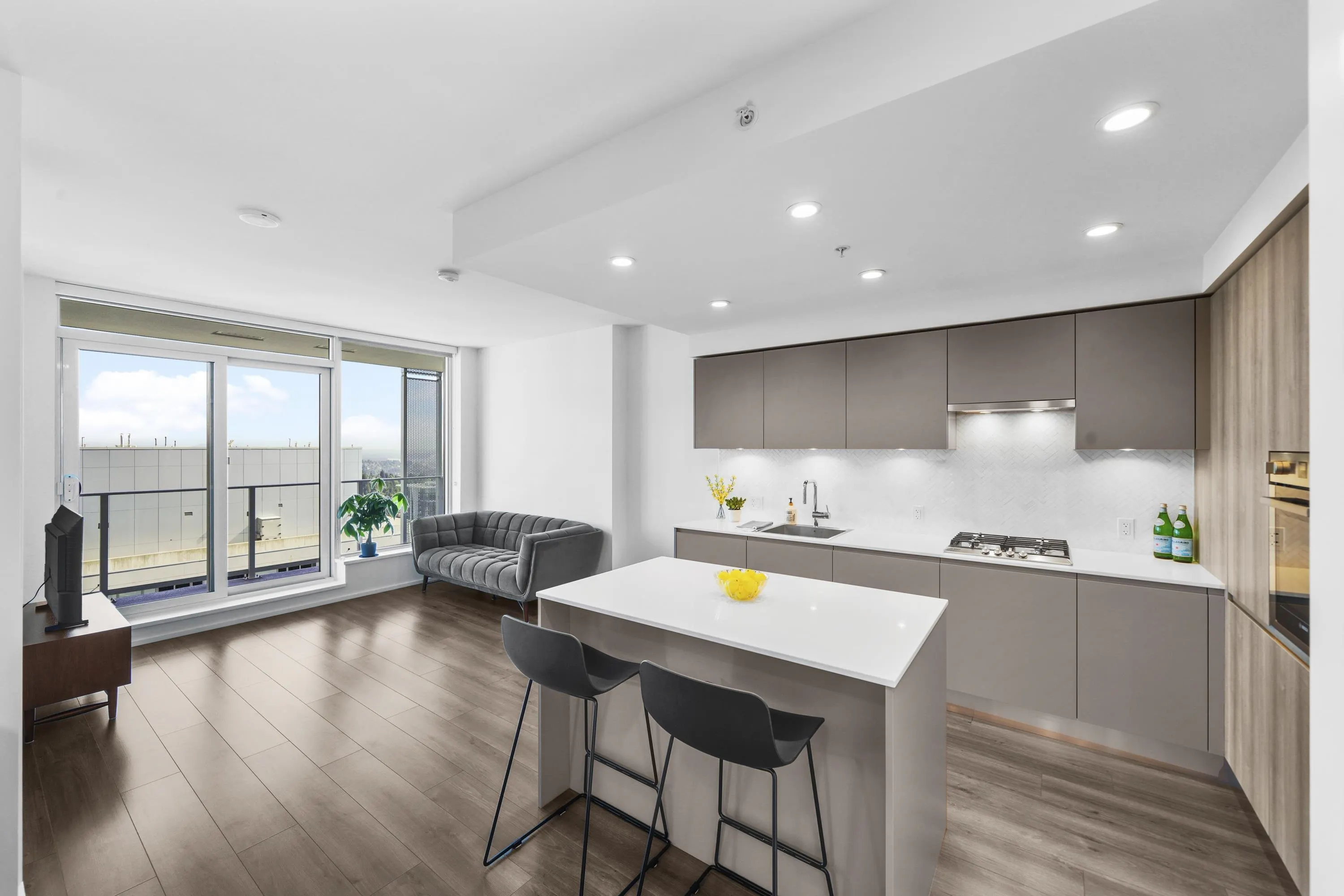 4104 3833 Evergreen Place