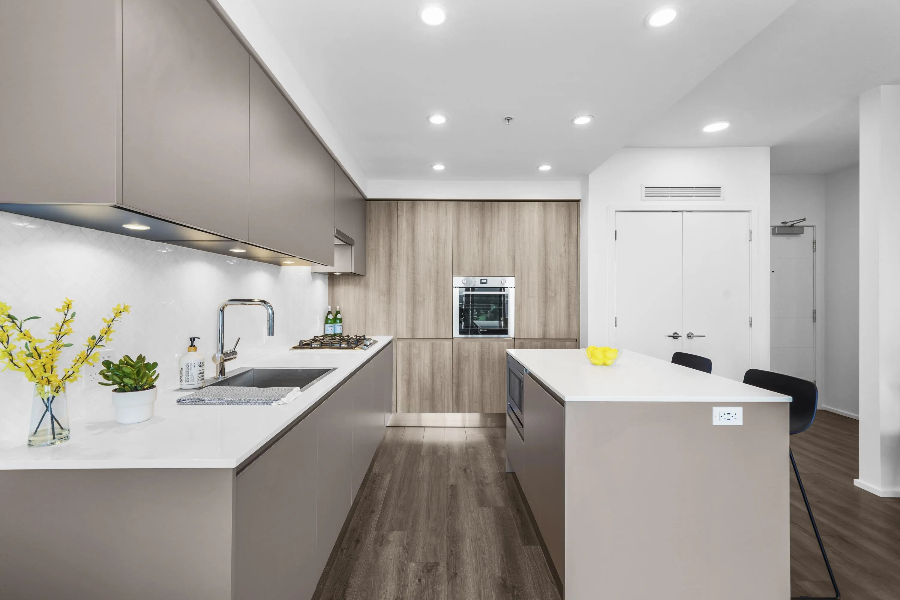 4104 3833 Evergreen Place