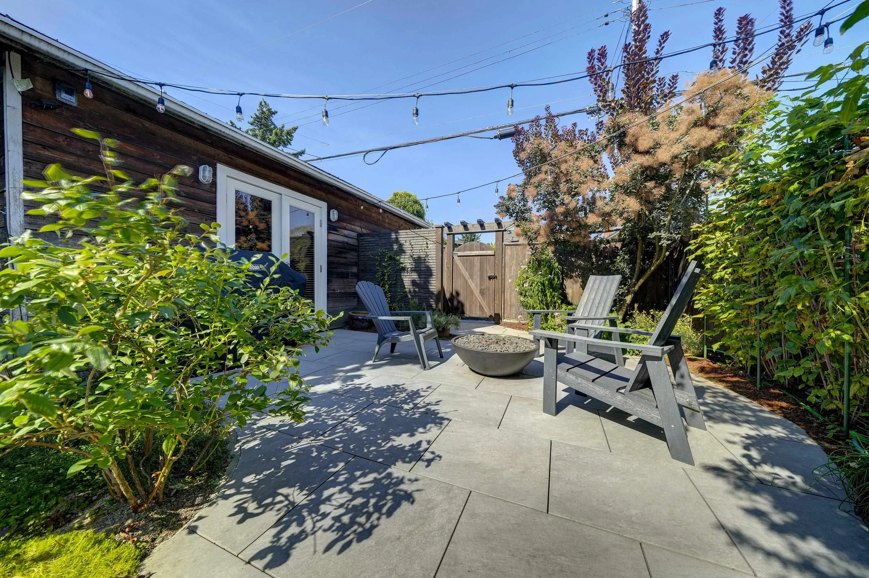 2249 Napier Street