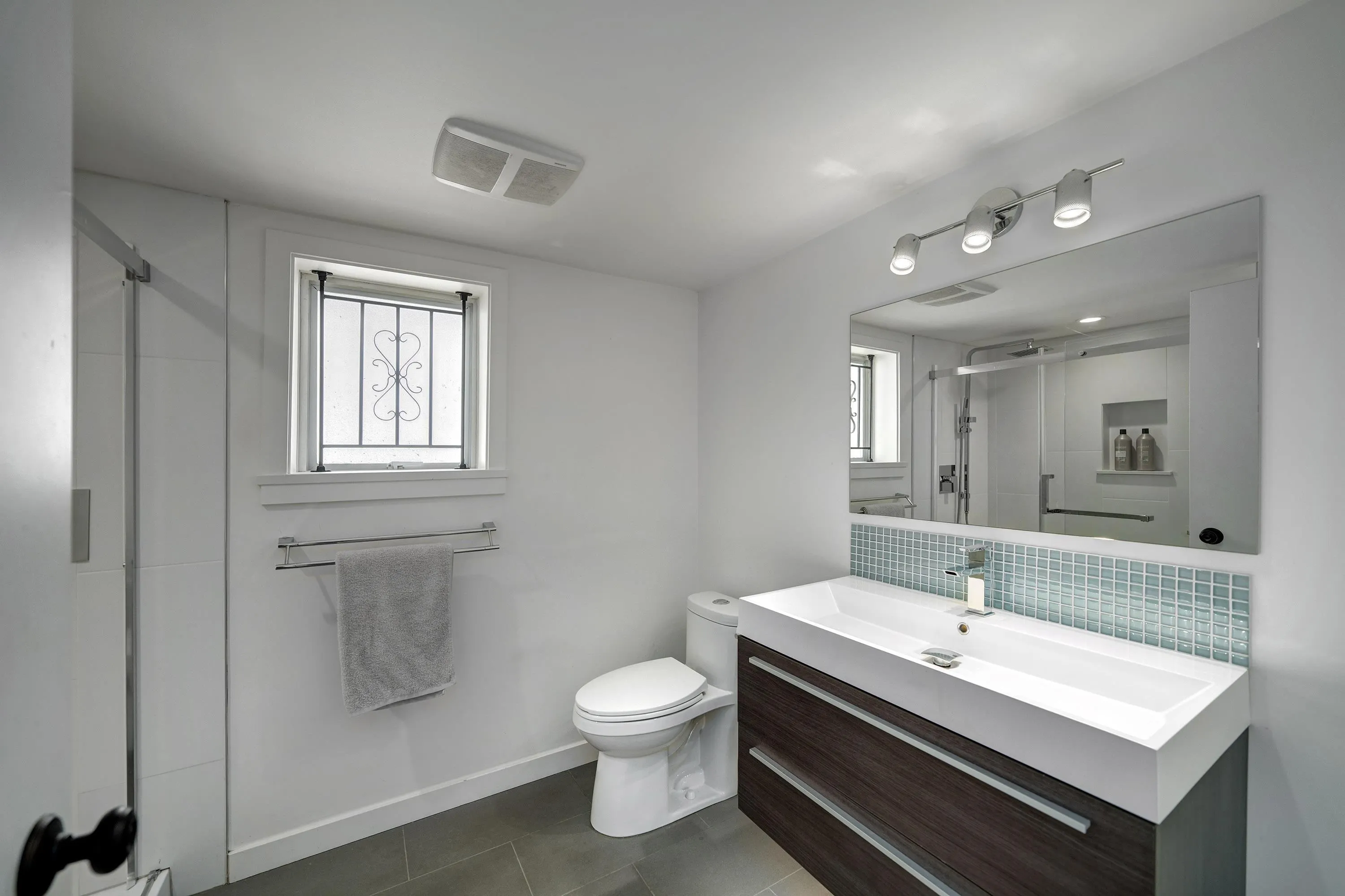 2249 Napier Street