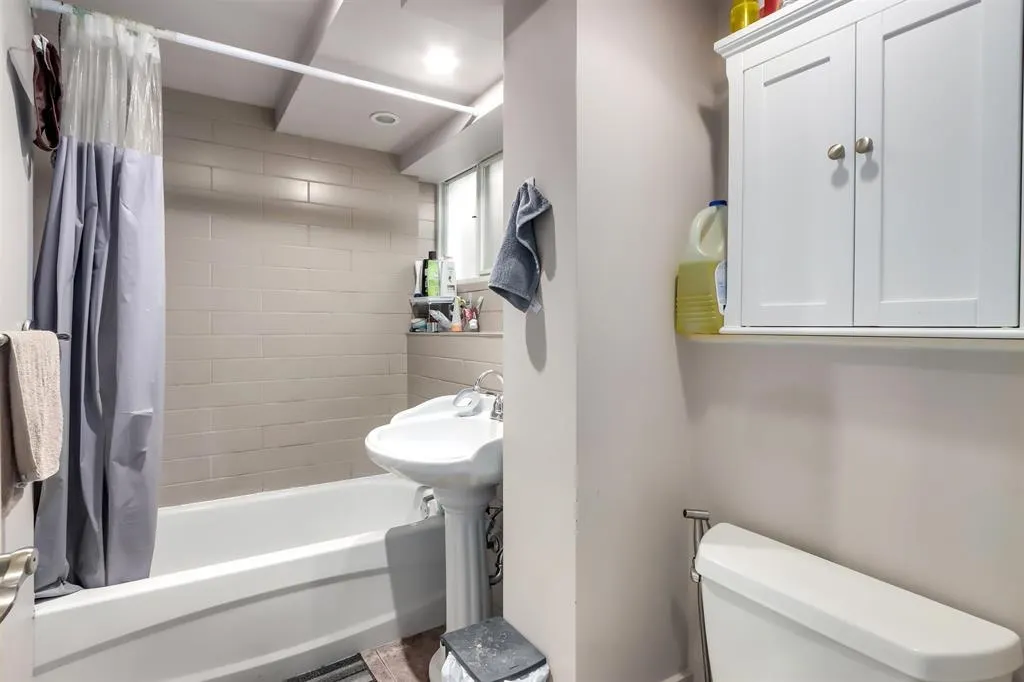 4449 Dundas Street