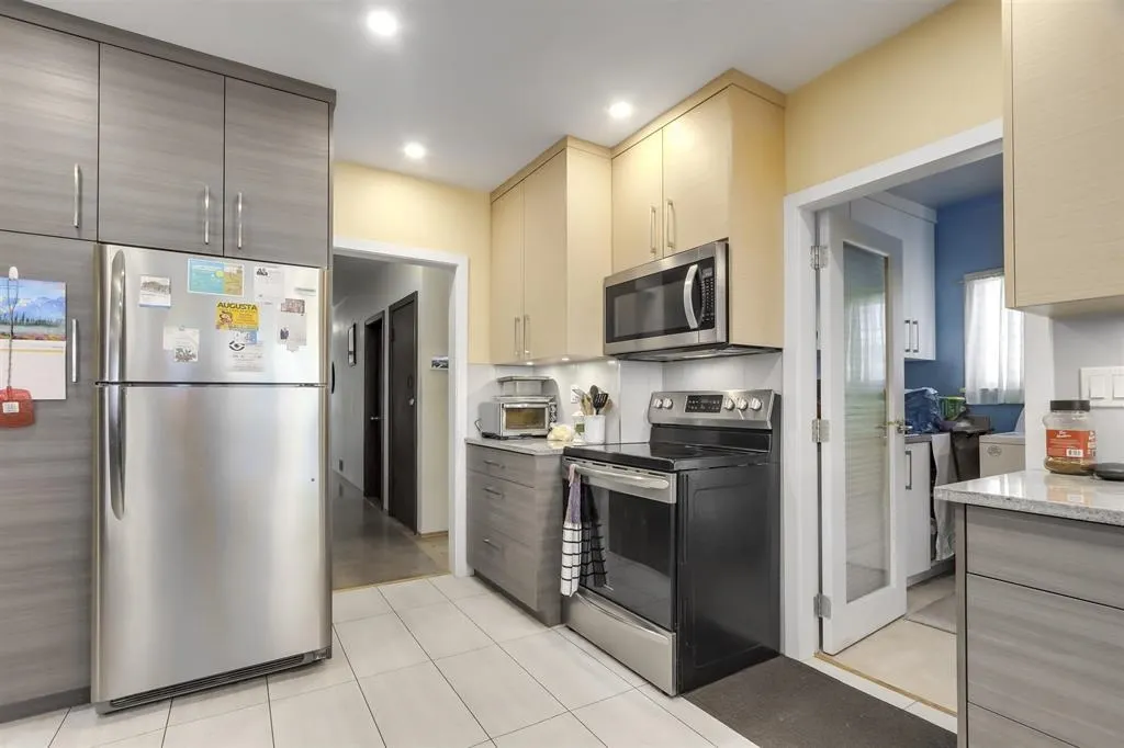 4449 Dundas Street