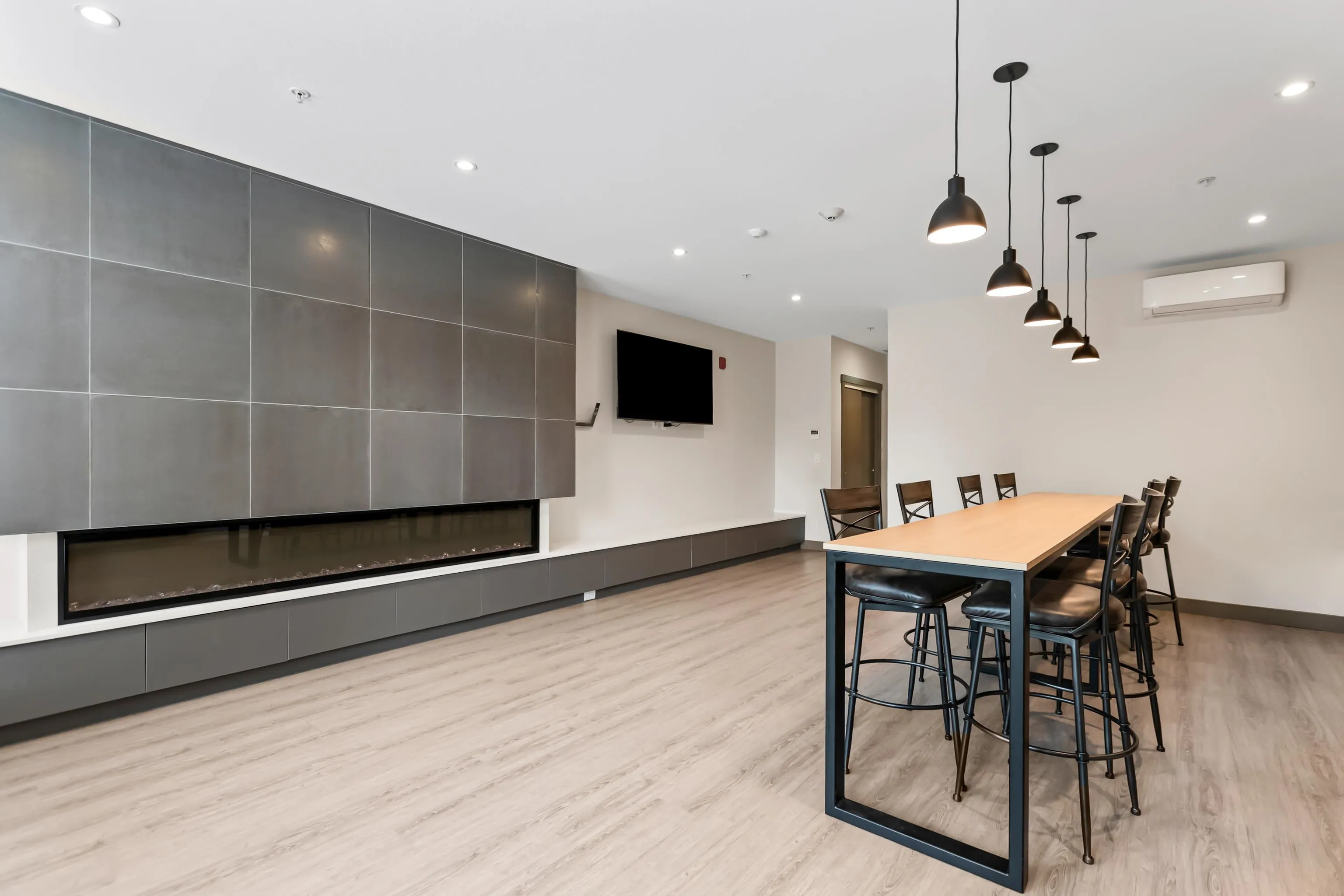 322 20673 78 Avenue