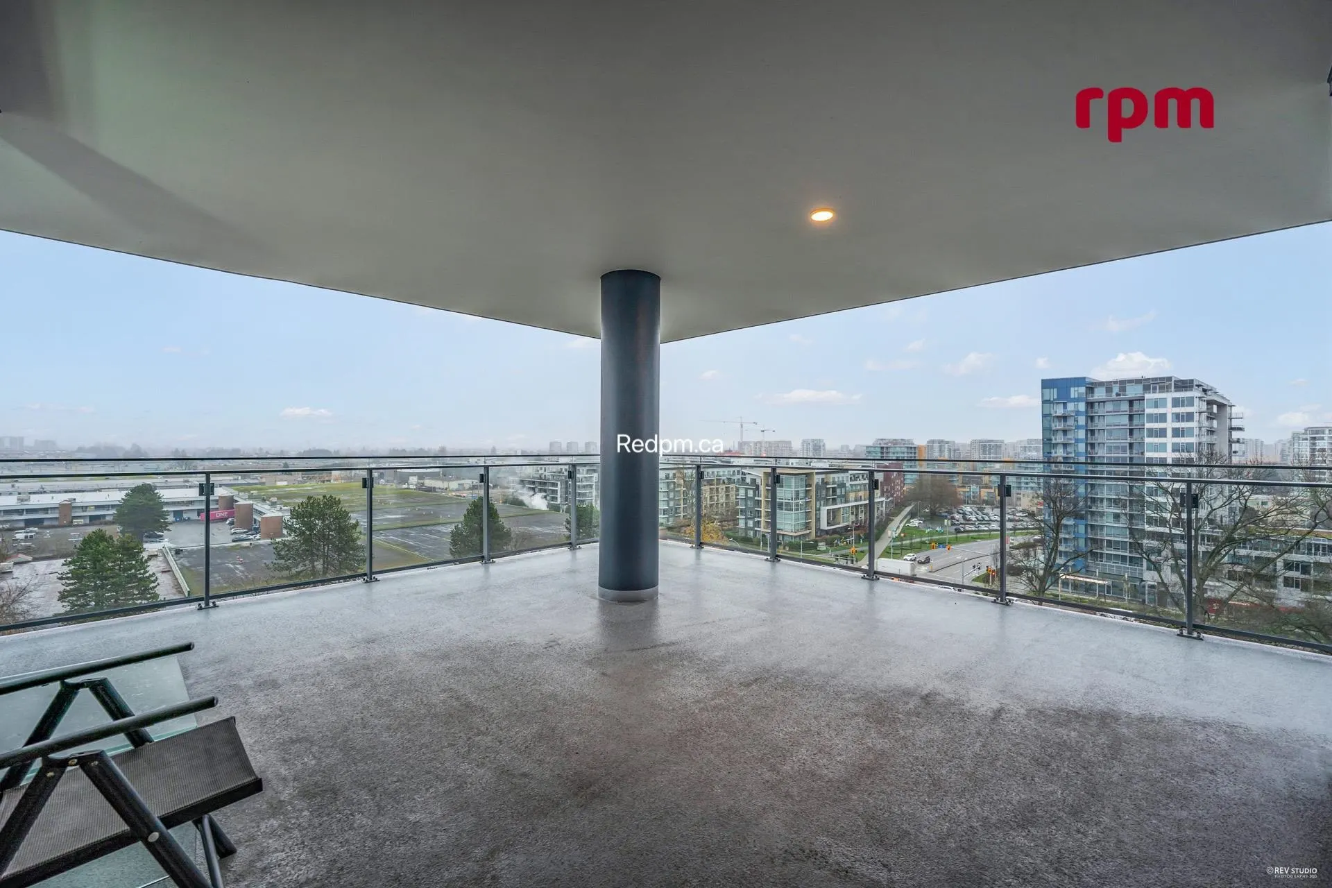 9xx 6833 Pearson Way