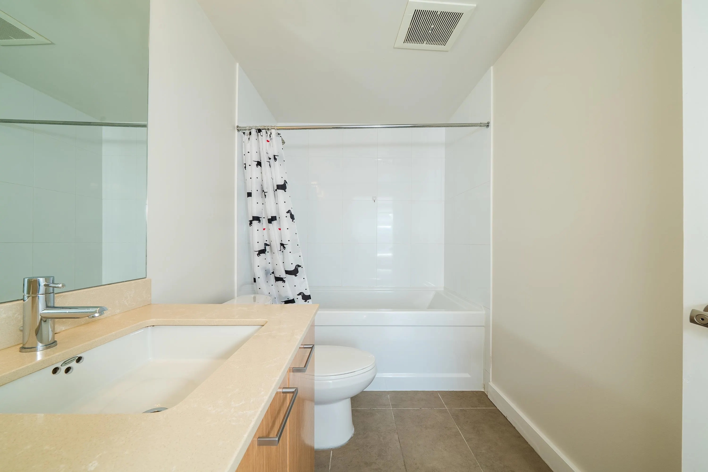 2805 2955 Atlantic Avenue