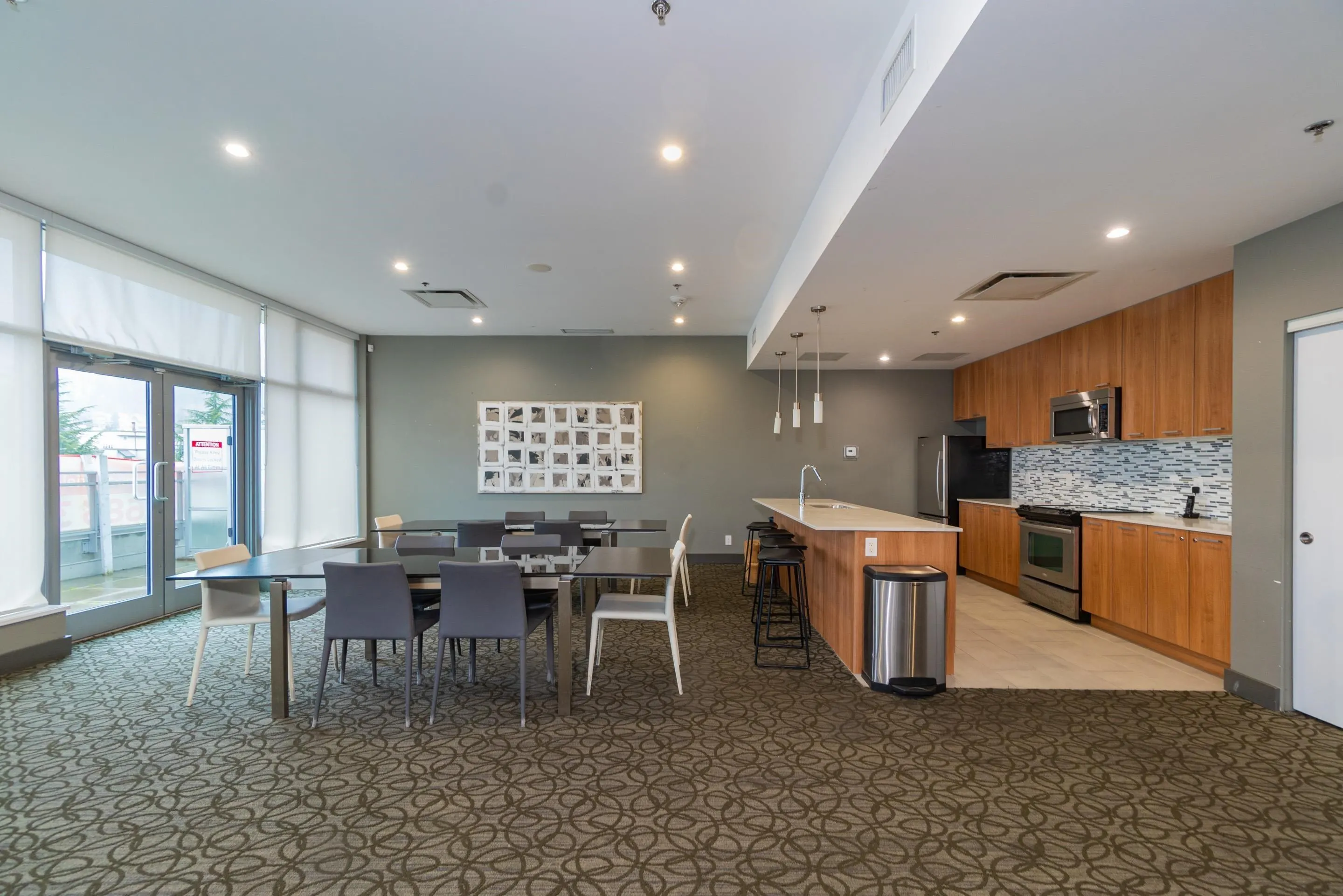 2805 2955 Atlantic Avenue