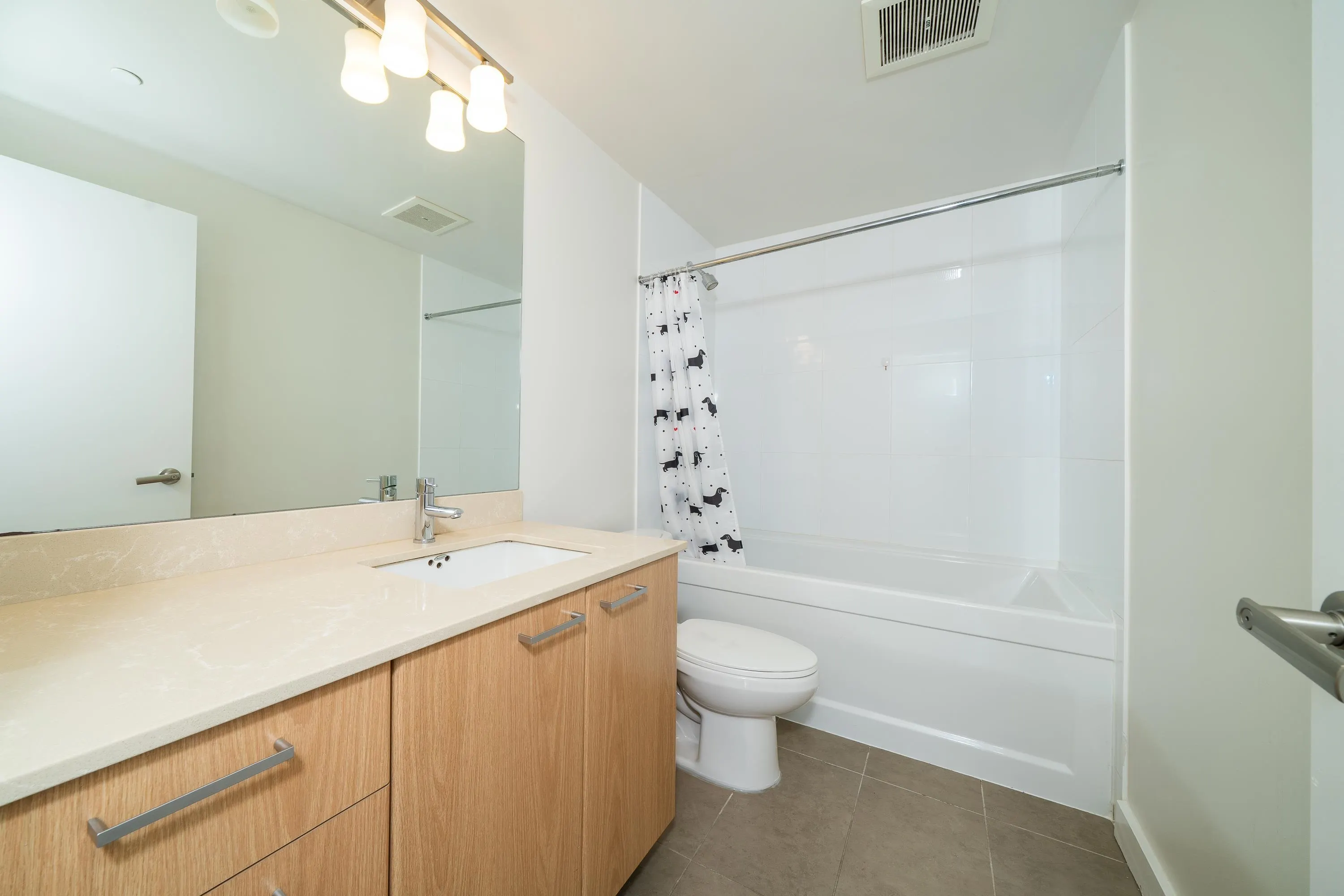 2805 2955 Atlantic Avenue