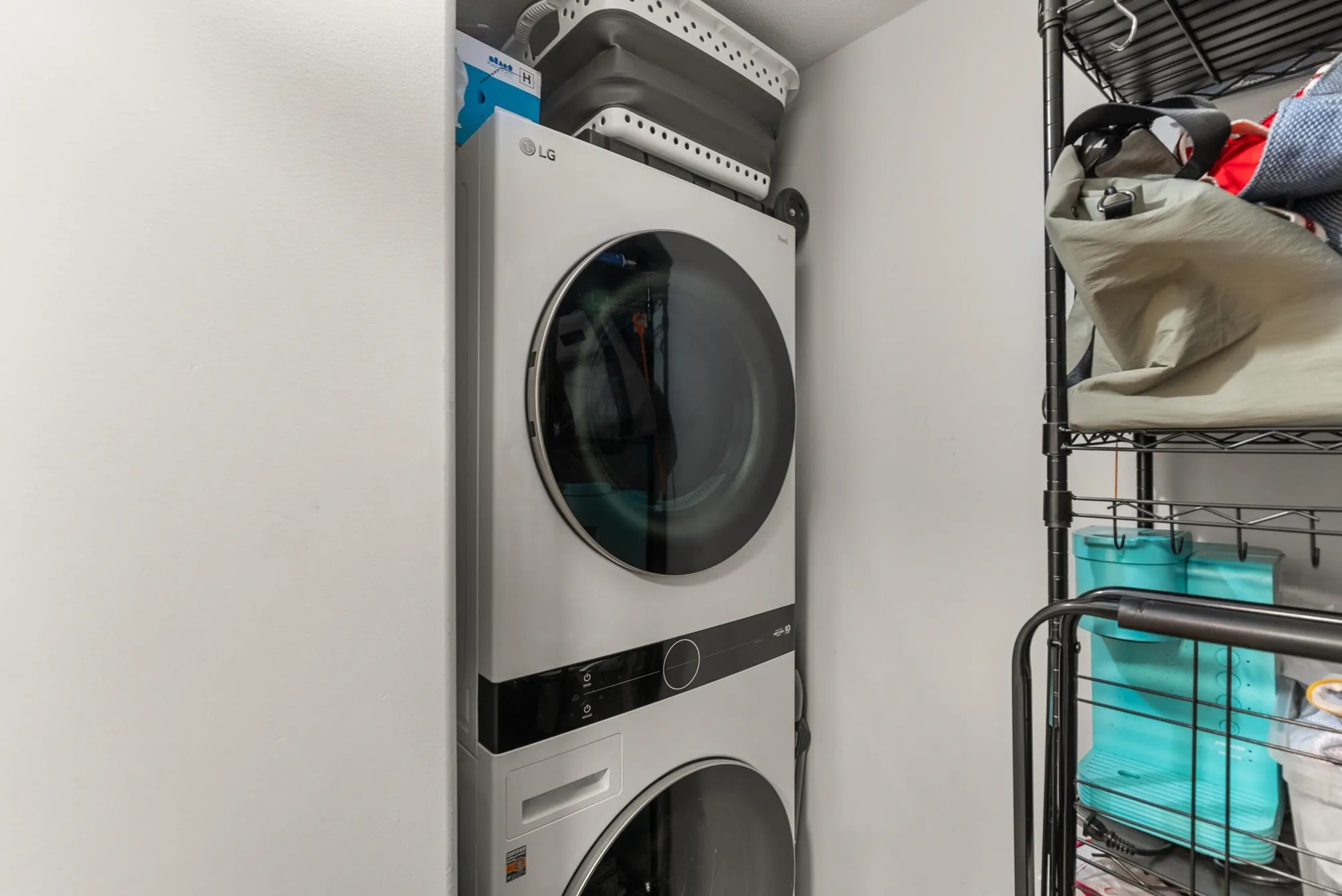 213 1999 Suffolk Avenue