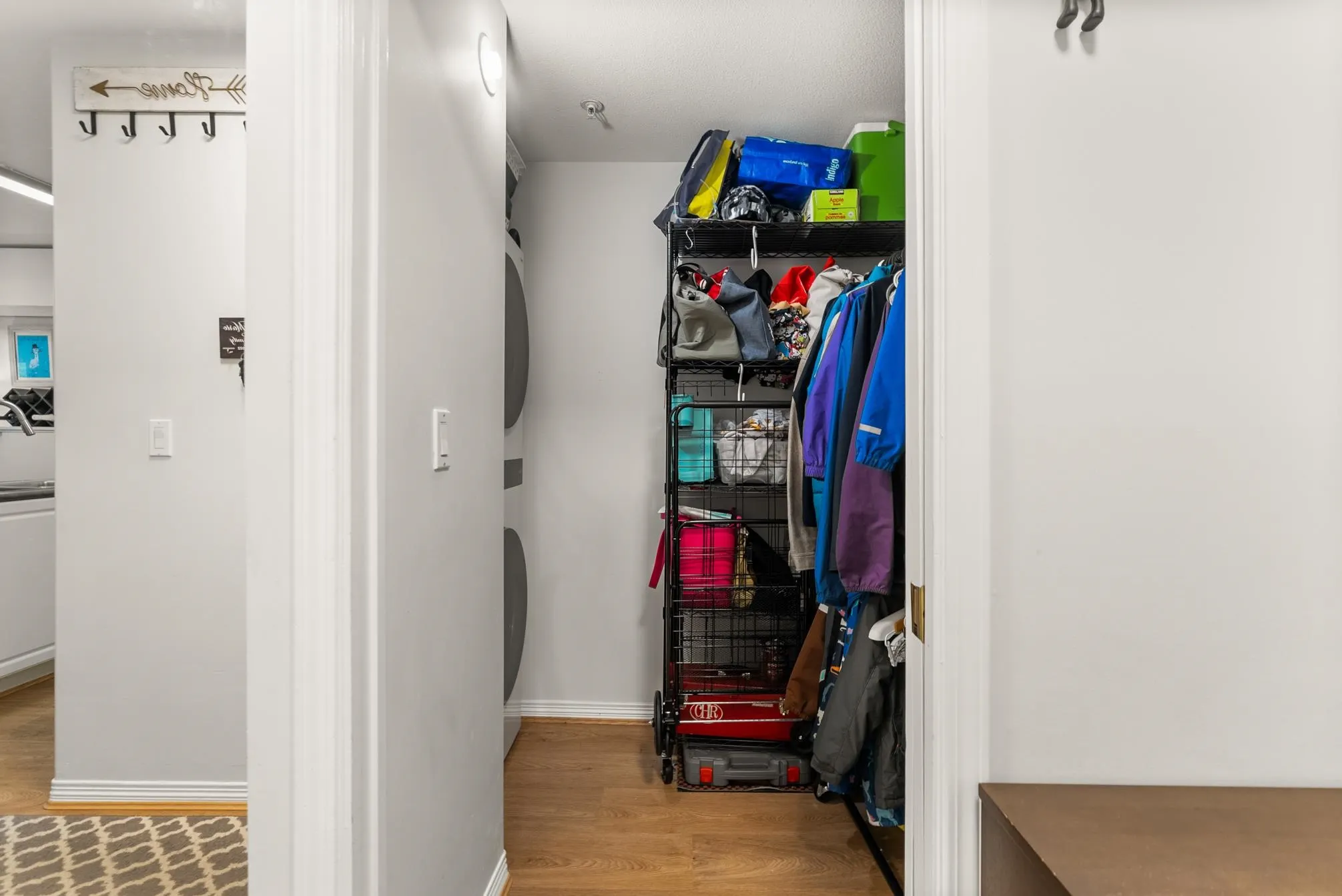 213 1999 Suffolk Avenue